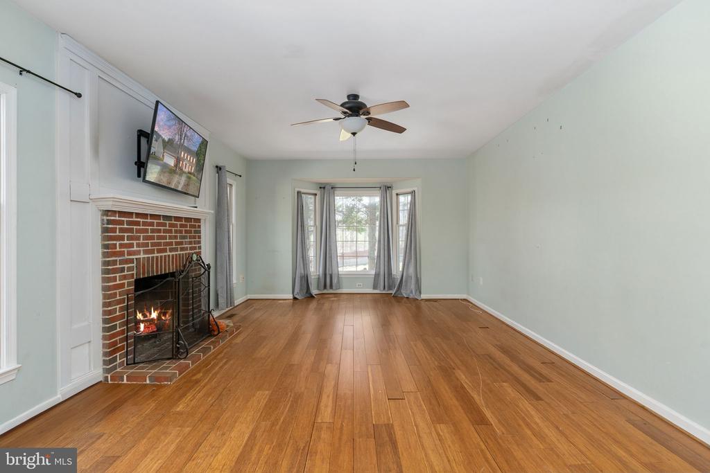 6805 LAKELAND WAY, FREDERICKSBURG, Virginia 22407, 4 Bedrooms Bedrooms, ,2 BathroomsBathrooms,Residential,6805 LAKELAND WAY,VASP2040180 MLS # VASP2040180