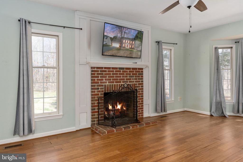 6805 LAKELAND WAY, FREDERICKSBURG, Virginia 22407, 4 Bedrooms Bedrooms, ,2 BathroomsBathrooms,Residential,6805 LAKELAND WAY,VASP2040180 MLS # VASP2040180