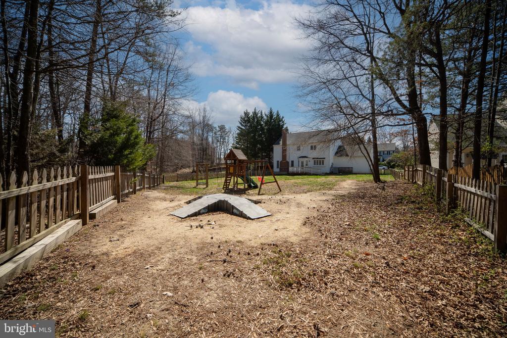 6805 LAKELAND WAY, FREDERICKSBURG, Virginia 22407, 4 Bedrooms Bedrooms, ,2 BathroomsBathrooms,Residential,6805 LAKELAND WAY,VASP2040180 MLS # VASP2040180