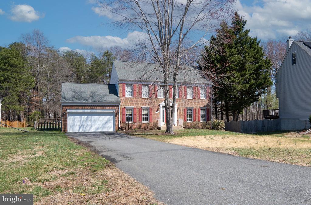 6805 LAKELAND WAY, FREDERICKSBURG, Virginia 22407, 4 Bedrooms Bedrooms, ,2 BathroomsBathrooms,Residential,6805 LAKELAND WAY,VASP2040180 MLS # VASP2040180