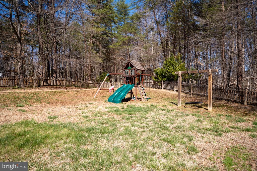 6805 LAKELAND WAY, FREDERICKSBURG, Virginia 22407, 4 Bedrooms Bedrooms, ,2 BathroomsBathrooms,Residential,6805 LAKELAND WAY,VASP2040180 MLS # VASP2040180