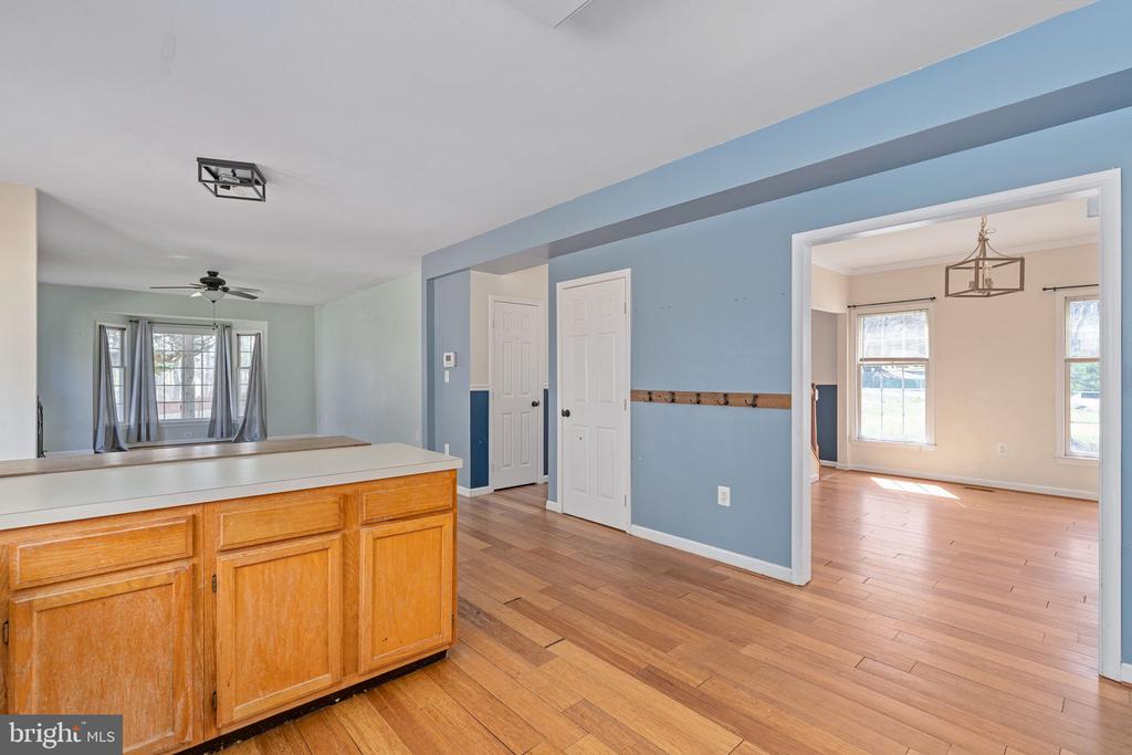 6805 LAKELAND WAY, FREDERICKSBURG, Virginia 22407, 4 Bedrooms Bedrooms, ,2 BathroomsBathrooms,Residential,6805 LAKELAND WAY,VASP2040180 MLS # VASP2040180