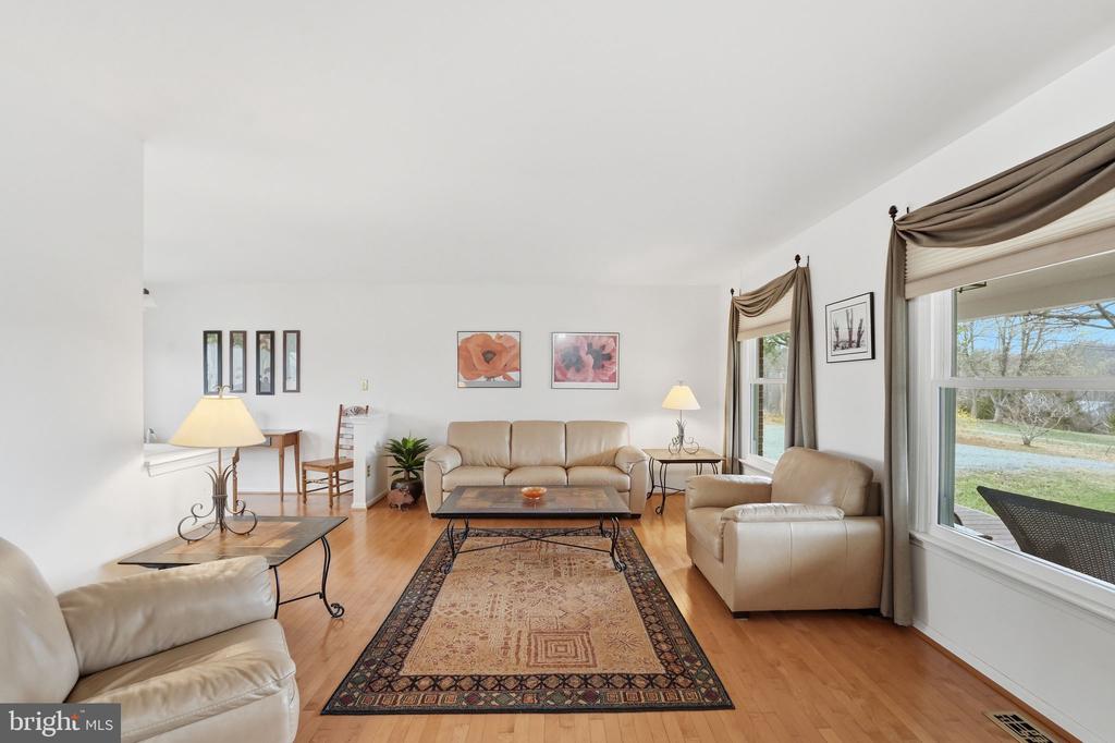 4051 RINGWOOD RD, NOKESVILLE, Virginia, 3 Bedrooms Bedrooms, ,2 BathroomsBathrooms,Residential,4051 RINGWOOD RD,VAFQ2020988 MLS # VAFQ2020988 4051 RINGWOOD RD, NOKESVILLE, Virginia, 3 Bedrooms Bedrooms, ,2 BathroomsBathrooms,Residential,4051 RINGWOOD RD,VAFQ2020988 MLS # VAFQ2020988