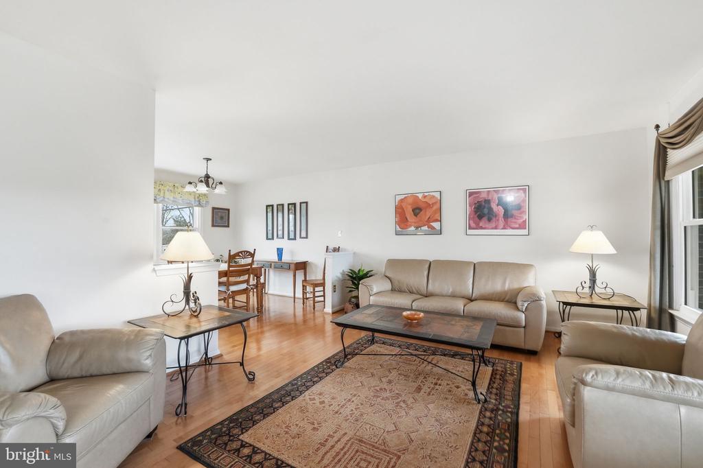 4051 RINGWOOD RD, NOKESVILLE, Virginia, 3 Bedrooms Bedrooms, ,2 BathroomsBathrooms,Residential,4051 RINGWOOD RD,VAFQ2020988 MLS # VAFQ2020988 4051 RINGWOOD RD, NOKESVILLE, Virginia, 3 Bedrooms Bedrooms, ,2 BathroomsBathrooms,Residential,4051 RINGWOOD RD,VAFQ2020988 MLS # VAFQ2020988