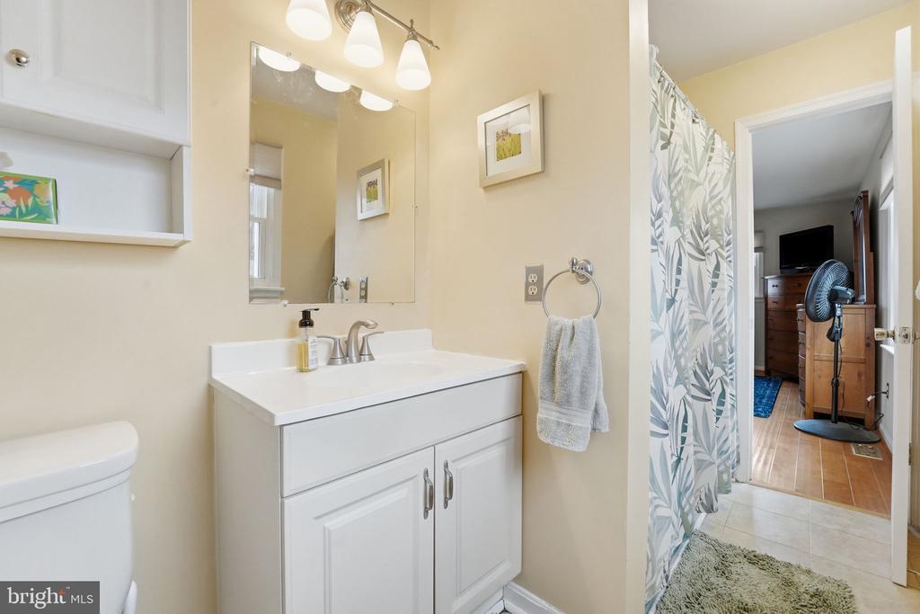 4051 RINGWOOD RD, NOKESVILLE, Virginia, 3 Bedrooms Bedrooms, ,2 BathroomsBathrooms,Residential,4051 RINGWOOD RD,VAFQ2020988 MLS # VAFQ2020988 4051 RINGWOOD RD, NOKESVILLE, Virginia, 3 Bedrooms Bedrooms, ,2 BathroomsBathrooms,Residential,4051 RINGWOOD RD,VAFQ2020988 MLS # VAFQ2020988