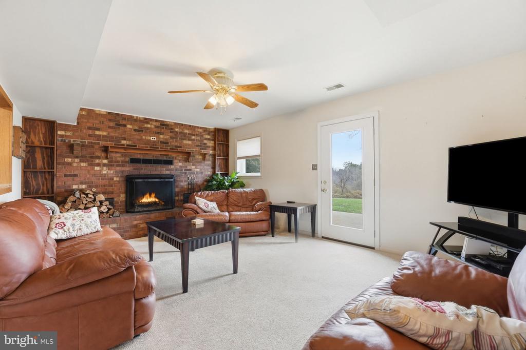 4051 RINGWOOD RD, NOKESVILLE, Virginia, 3 Bedrooms Bedrooms, ,2 BathroomsBathrooms,Residential,4051 RINGWOOD RD,VAFQ2020988 MLS # VAFQ2020988 4051 RINGWOOD RD, NOKESVILLE, Virginia, 3 Bedrooms Bedrooms, ,2 BathroomsBathrooms,Residential,4051 RINGWOOD RD,VAFQ2020988 MLS # VAFQ2020988