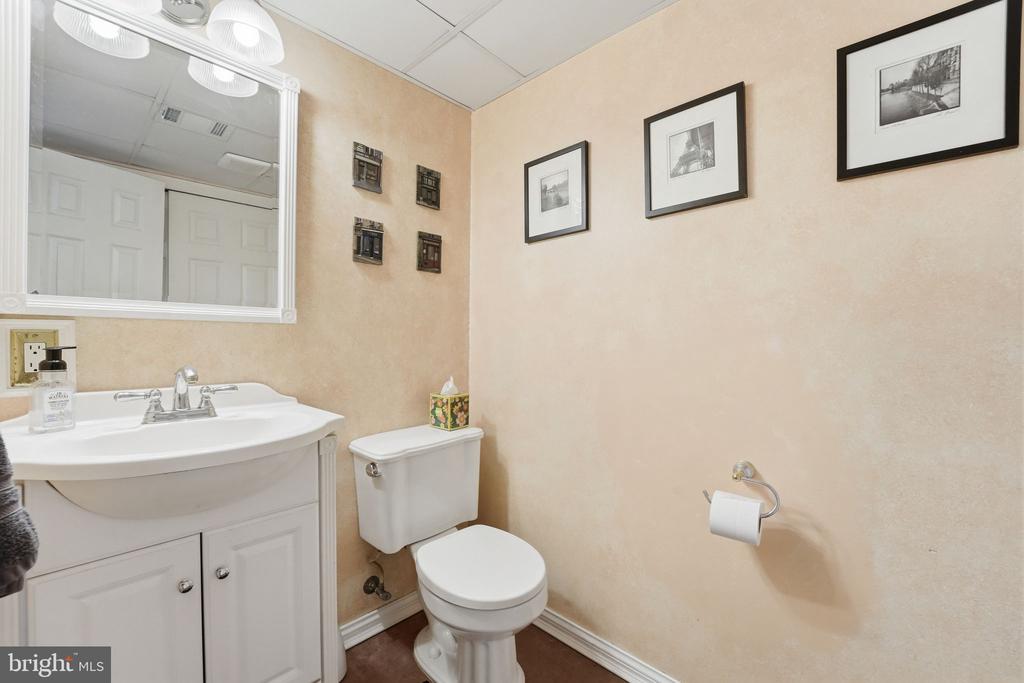 4051 RINGWOOD RD, NOKESVILLE, Virginia, 3 Bedrooms Bedrooms, ,2 BathroomsBathrooms,Residential,4051 RINGWOOD RD,VAFQ2020988 MLS # VAFQ2020988 4051 RINGWOOD RD, NOKESVILLE, Virginia, 3 Bedrooms Bedrooms, ,2 BathroomsBathrooms,Residential,4051 RINGWOOD RD,VAFQ2020988 MLS # VAFQ2020988