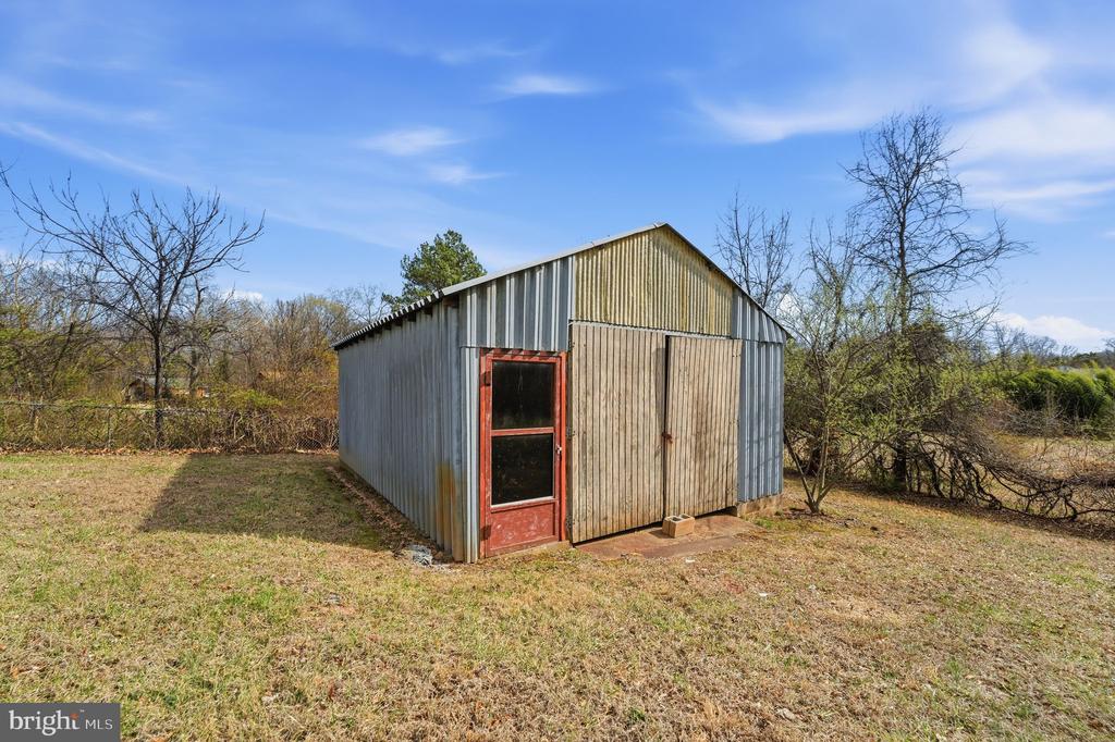 4051 RINGWOOD RD, NOKESVILLE, Virginia, 3 Bedrooms Bedrooms, ,2 BathroomsBathrooms,Residential,4051 RINGWOOD RD,VAFQ2020988 MLS # VAFQ2020988 4051 RINGWOOD RD, NOKESVILLE, Virginia, 3 Bedrooms Bedrooms, ,2 BathroomsBathrooms,Residential,4051 RINGWOOD RD,VAFQ2020988 MLS # VAFQ2020988