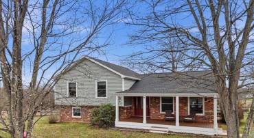 4051 RINGWOOD RD, NOKESVILLE, Virginia, 3 Bedrooms Bedrooms, ,2 BathroomsBathrooms,Residential,4051 RINGWOOD RD,VAFQ2020988 MLS # VAFQ2020988