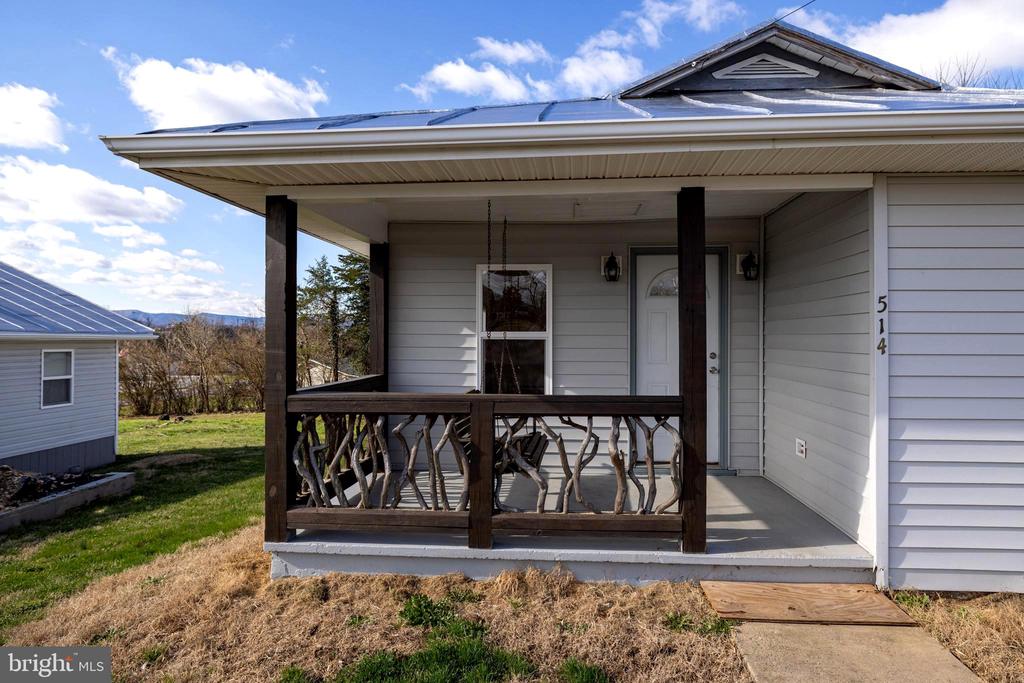 514 LURAY AVE, LURAY, Virginia 22835, 2 Bedrooms Bedrooms, ,1 BathroomBathrooms,Residential,514 LURAY AVE,VAPA2006138 MLS # VAPA2006138 514 LURAY AVE, LURAY, Virginia 22835, 2 Bedrooms Bedrooms, ,1 BathroomBathrooms,Residential,514 LURAY AVE,VAPA2006138 MLS # VAPA2006138