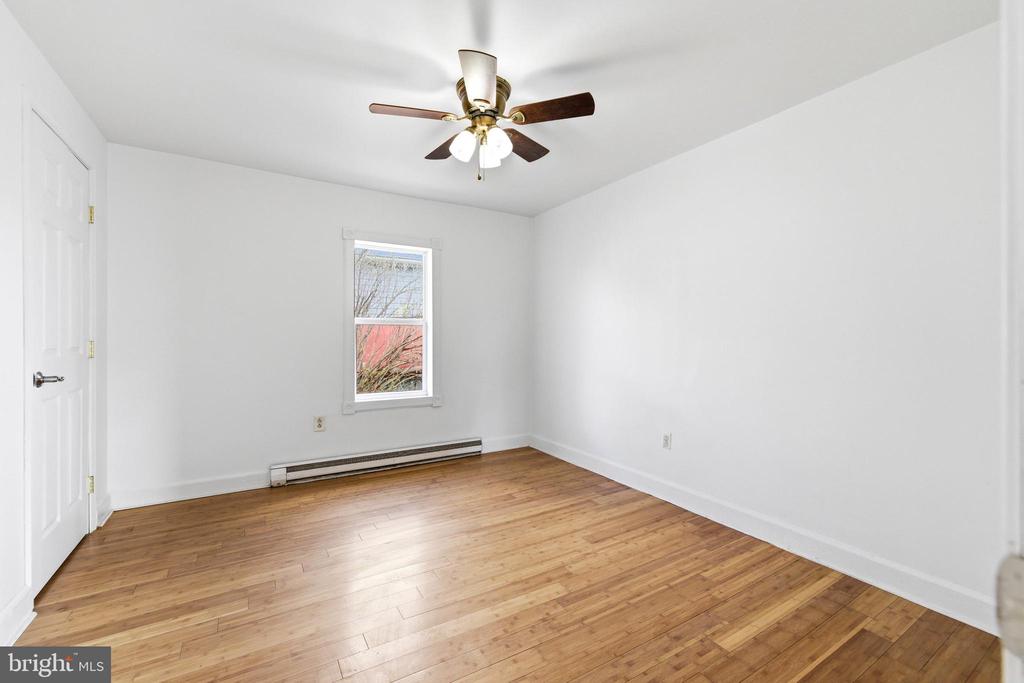 514 LURAY AVE, LURAY, Virginia 22835, 2 Bedrooms Bedrooms, ,1 BathroomBathrooms,Residential,514 LURAY AVE,VAPA2006138 MLS # VAPA2006138 514 LURAY AVE, LURAY, Virginia 22835, 2 Bedrooms Bedrooms, ,1 BathroomBathrooms,Residential,514 LURAY AVE,VAPA2006138 MLS # VAPA2006138