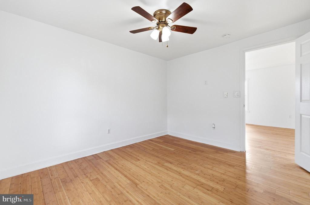 514 LURAY AVE, LURAY, Virginia 22835, 2 Bedrooms Bedrooms, ,1 BathroomBathrooms,Residential,514 LURAY AVE,VAPA2006138 MLS # VAPA2006138 514 LURAY AVE, LURAY, Virginia 22835, 2 Bedrooms Bedrooms, ,1 BathroomBathrooms,Residential,514 LURAY AVE,VAPA2006138 MLS # VAPA2006138