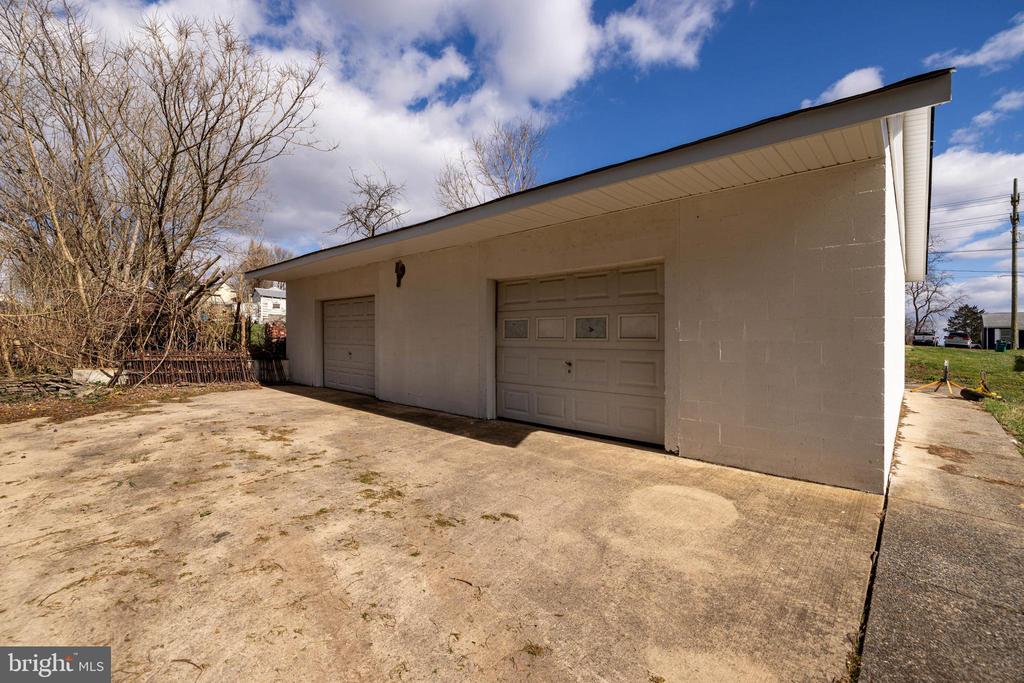 514 LURAY AVE, LURAY, Virginia 22835, 2 Bedrooms Bedrooms, ,1 BathroomBathrooms,Residential,514 LURAY AVE,VAPA2006138 MLS # VAPA2006138 514 LURAY AVE, LURAY, Virginia 22835, 2 Bedrooms Bedrooms, ,1 BathroomBathrooms,Residential,514 LURAY AVE,VAPA2006138 MLS # VAPA2006138