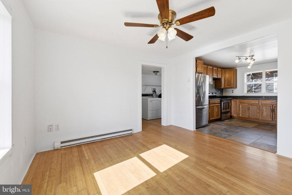 514 LURAY AVE, LURAY, Virginia 22835, 2 Bedrooms Bedrooms, ,1 BathroomBathrooms,Residential,514 LURAY AVE,VAPA2006138 MLS # VAPA2006138 514 LURAY AVE, LURAY, Virginia 22835, 2 Bedrooms Bedrooms, ,1 BathroomBathrooms,Residential,514 LURAY AVE,VAPA2006138 MLS # VAPA2006138