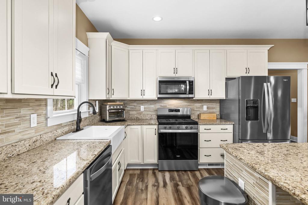 113 BEAR CT, BUMPASS, Virginia 23024, 5 Bedrooms Bedrooms, ,4 BathroomsBathrooms,Residential,113 BEAR CT,VALA2009174 MLS # VALA2009174