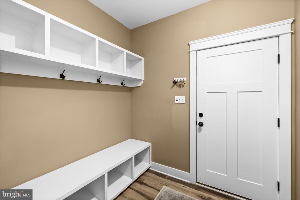 113 BEAR CT, BUMPASS, Virginia 23024, 5 Bedrooms Bedrooms, ,4 BathroomsBathrooms,Residential,113 BEAR CT,VALA2009174 MLS # VALA2009174