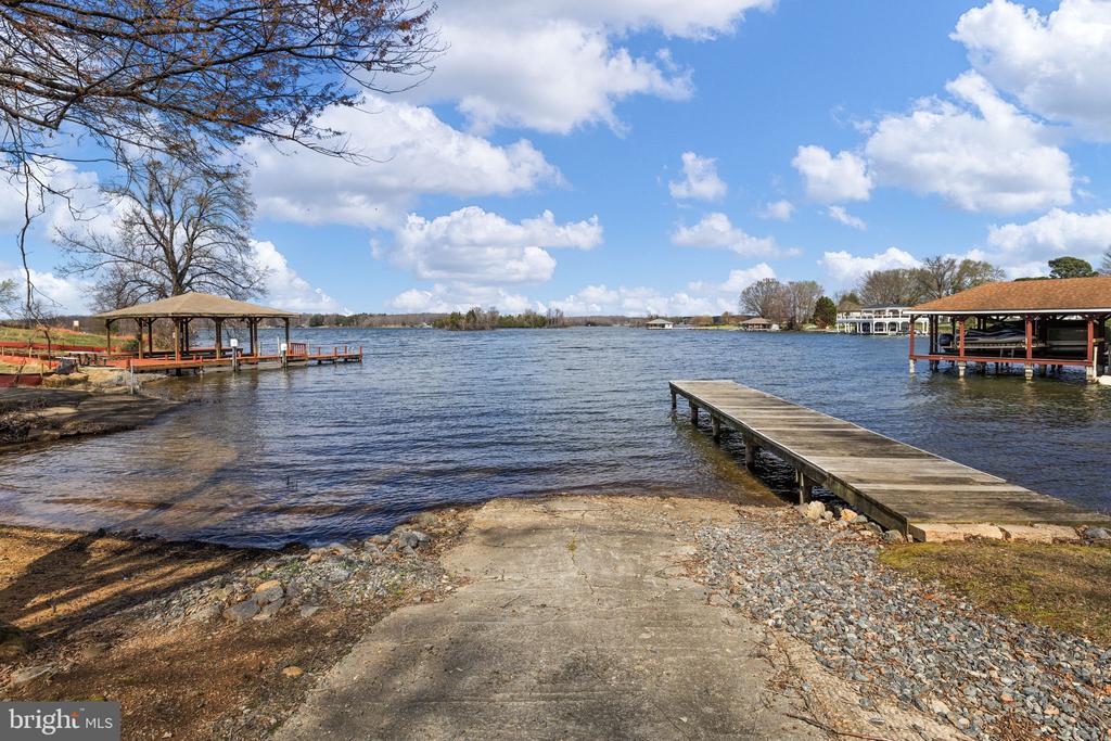 113 BEAR CT, BUMPASS, Virginia 23024, 5 Bedrooms Bedrooms, ,4 BathroomsBathrooms,Residential,113 BEAR CT,VALA2009174 MLS # VALA2009174