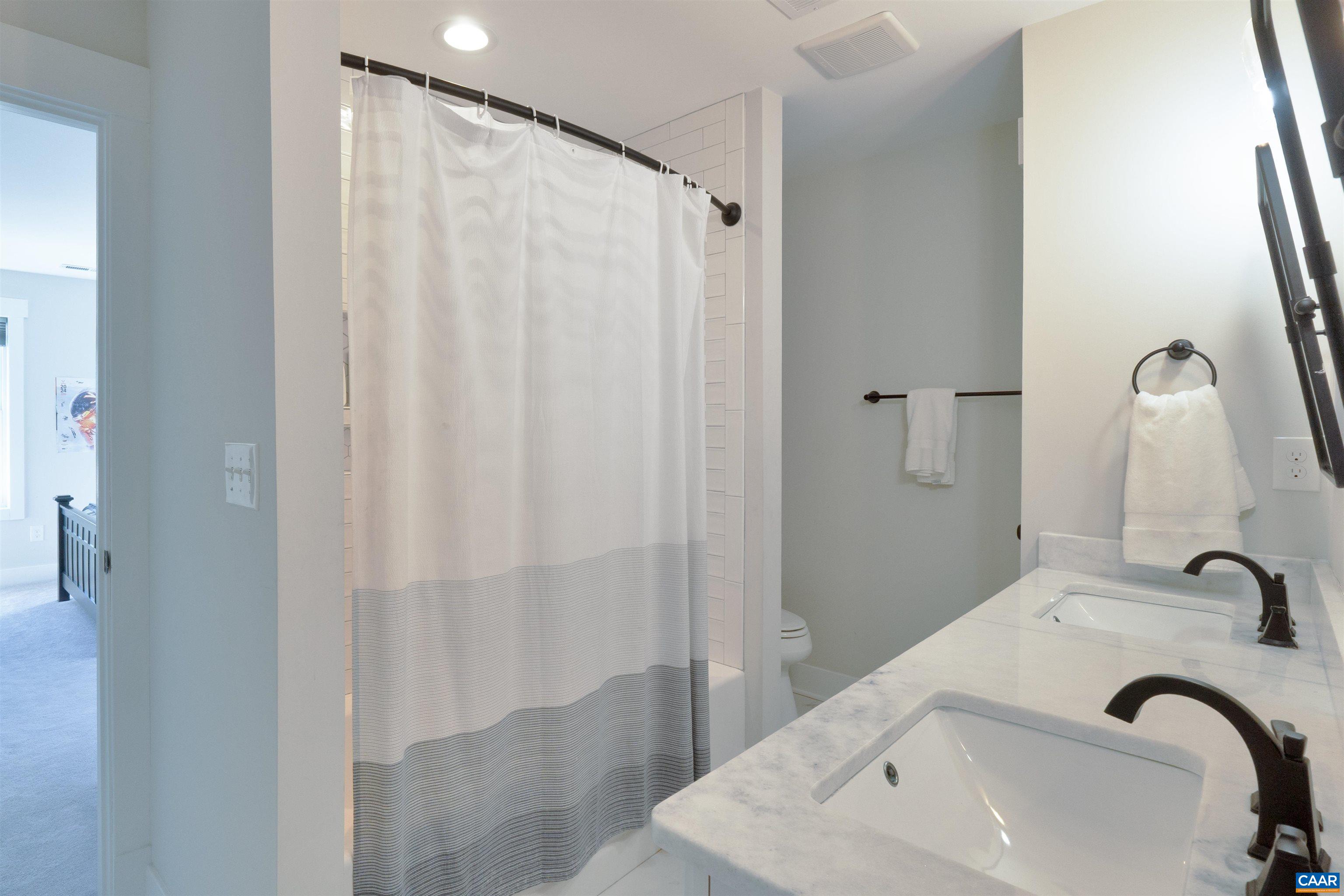 2206 FOWLER CIR, CHARLOTTESVILLE, Virginia 22901, 5 Bedrooms Bedrooms, ,4 BathroomsBathrooms,Residential,2206 FOWLER CIR,674327 MLS # 674327