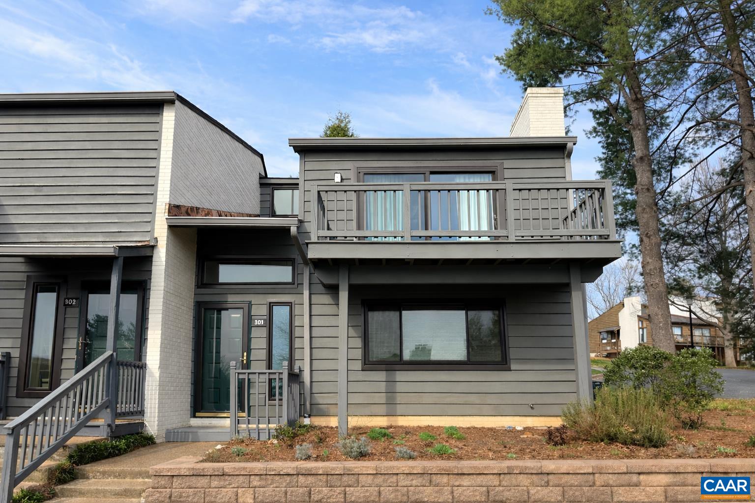 301 HARVEST DR, CHARLOTTESVILLE, Virginia 22903, 2 Bedrooms Bedrooms, ,2 BathroomsBathrooms,Residential,HUNTINGTON VILLAGE,301 HARVEST DR,674388 MLS # 674388