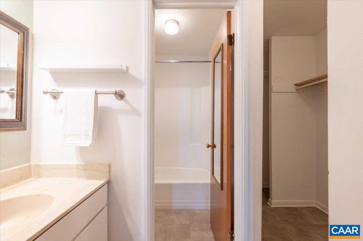 301 HARVEST DR, CHARLOTTESVILLE, Virginia 22903, 2 Bedrooms Bedrooms, ,2 BathroomsBathrooms,Residential,HUNTINGTON VILLAGE,301 HARVEST DR,674388 MLS # 674388