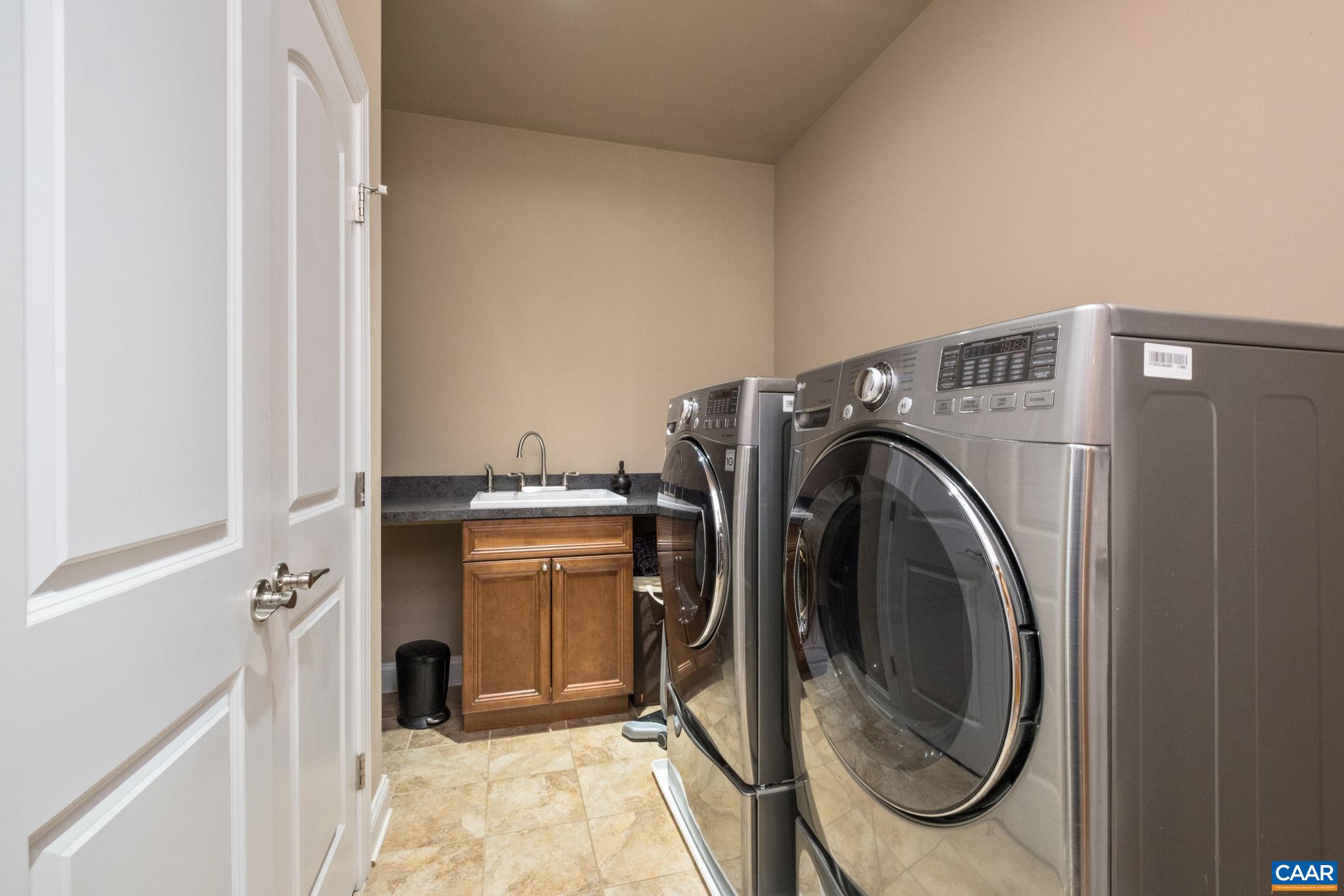 612 LONDON CT, RUCKERSVILLE, Virginia 22968, 3 Bedrooms Bedrooms, ,2 BathroomsBathrooms,Residential,612 LONDON CT,674500 MLS # 674500