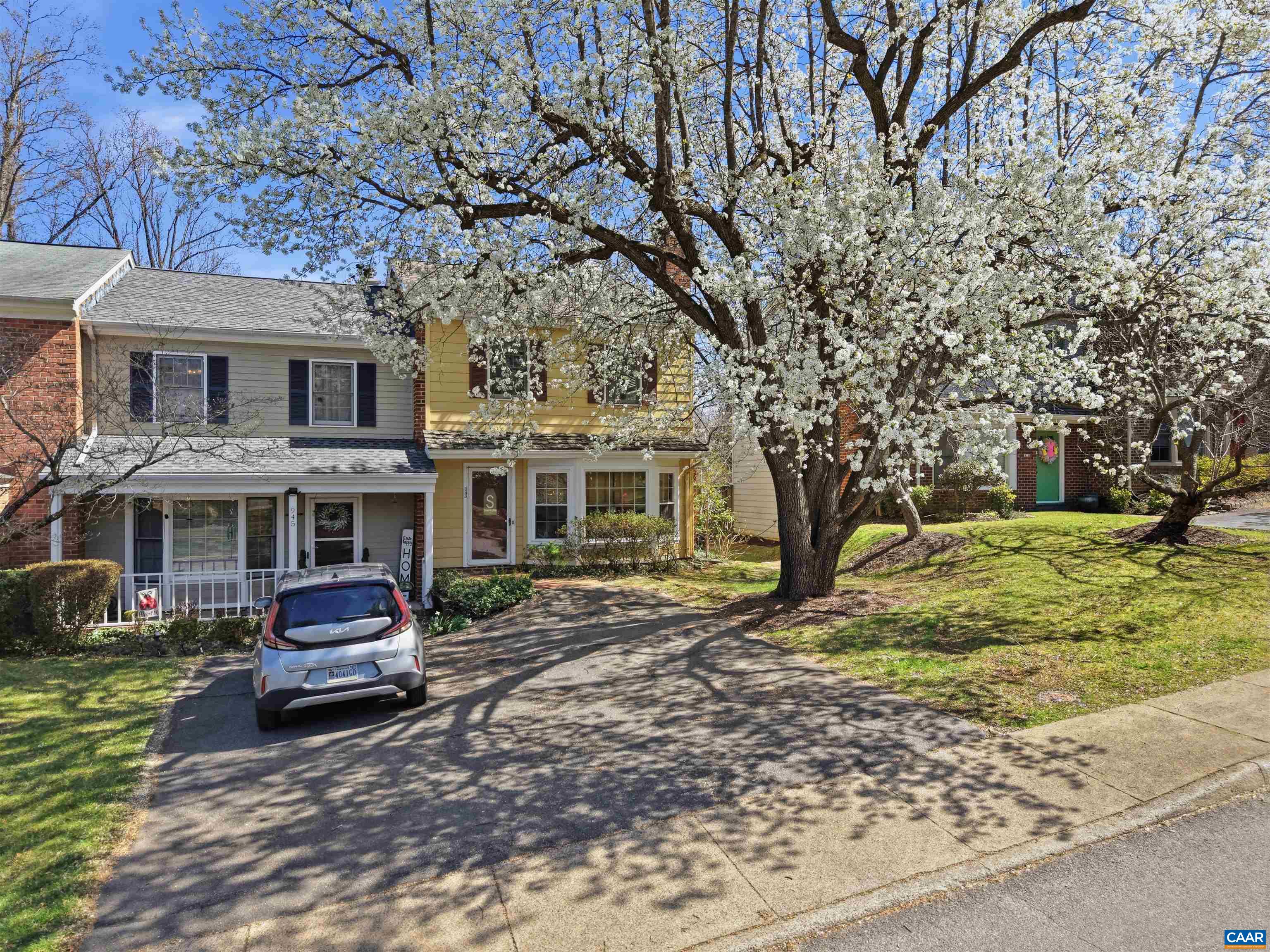 943 HUNTWOOD LN, CHARLOTTESVILLE, Virginia 22901, 3 Bedrooms Bedrooms, ,2 BathroomsBathrooms,Residential,943 HUNTWOOD LN,674552 MLS # 674552 943 HUNTWOOD LN, CHARLOTTESVILLE, Virginia 22901, 3 Bedrooms Bedrooms, ,2 BathroomsBathrooms,Residential,943 HUNTWOOD LN,674552 MLS # 674552
