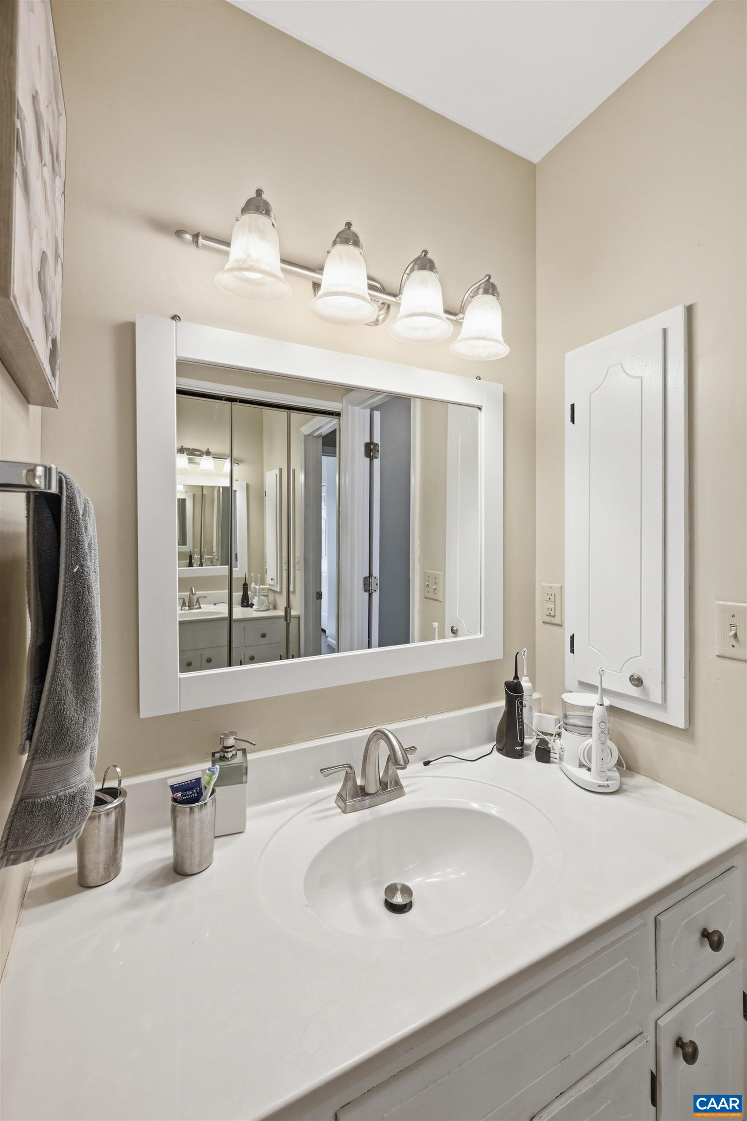 943 HUNTWOOD LN, CHARLOTTESVILLE, Virginia 22901, 3 Bedrooms Bedrooms, ,2 BathroomsBathrooms,Residential,943 HUNTWOOD LN,674552 MLS # 674552 943 HUNTWOOD LN, CHARLOTTESVILLE, Virginia 22901, 3 Bedrooms Bedrooms, ,2 BathroomsBathrooms,Residential,943 HUNTWOOD LN,674552 MLS # 674552