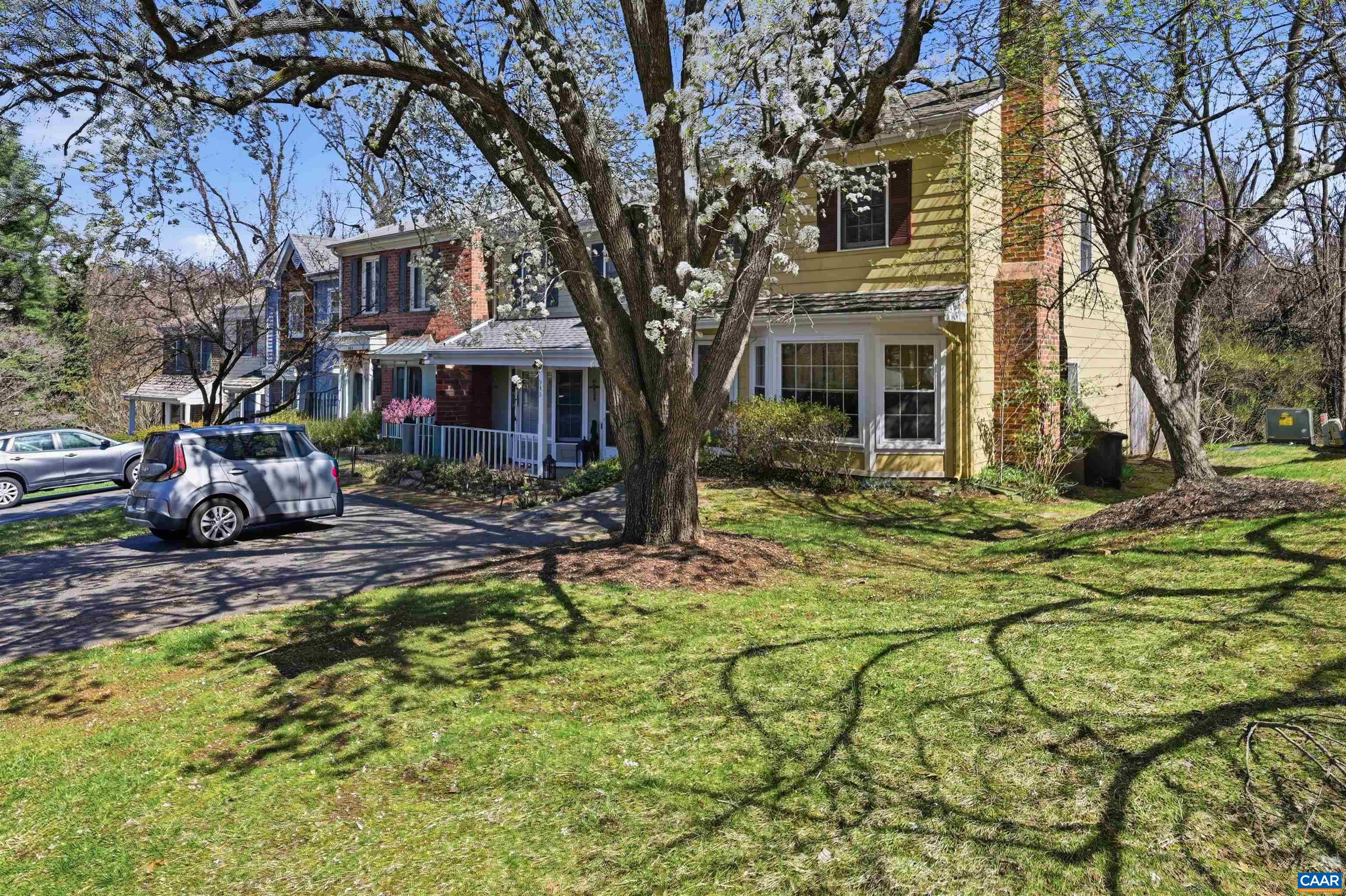 943 HUNTWOOD LN, CHARLOTTESVILLE, Virginia 22901, 3 Bedrooms Bedrooms, ,2 BathroomsBathrooms,Residential,943 HUNTWOOD LN,674552 MLS # 674552 943 HUNTWOOD LN, CHARLOTTESVILLE, Virginia 22901, 3 Bedrooms Bedrooms, ,2 BathroomsBathrooms,Residential,943 HUNTWOOD LN,674552 MLS # 674552