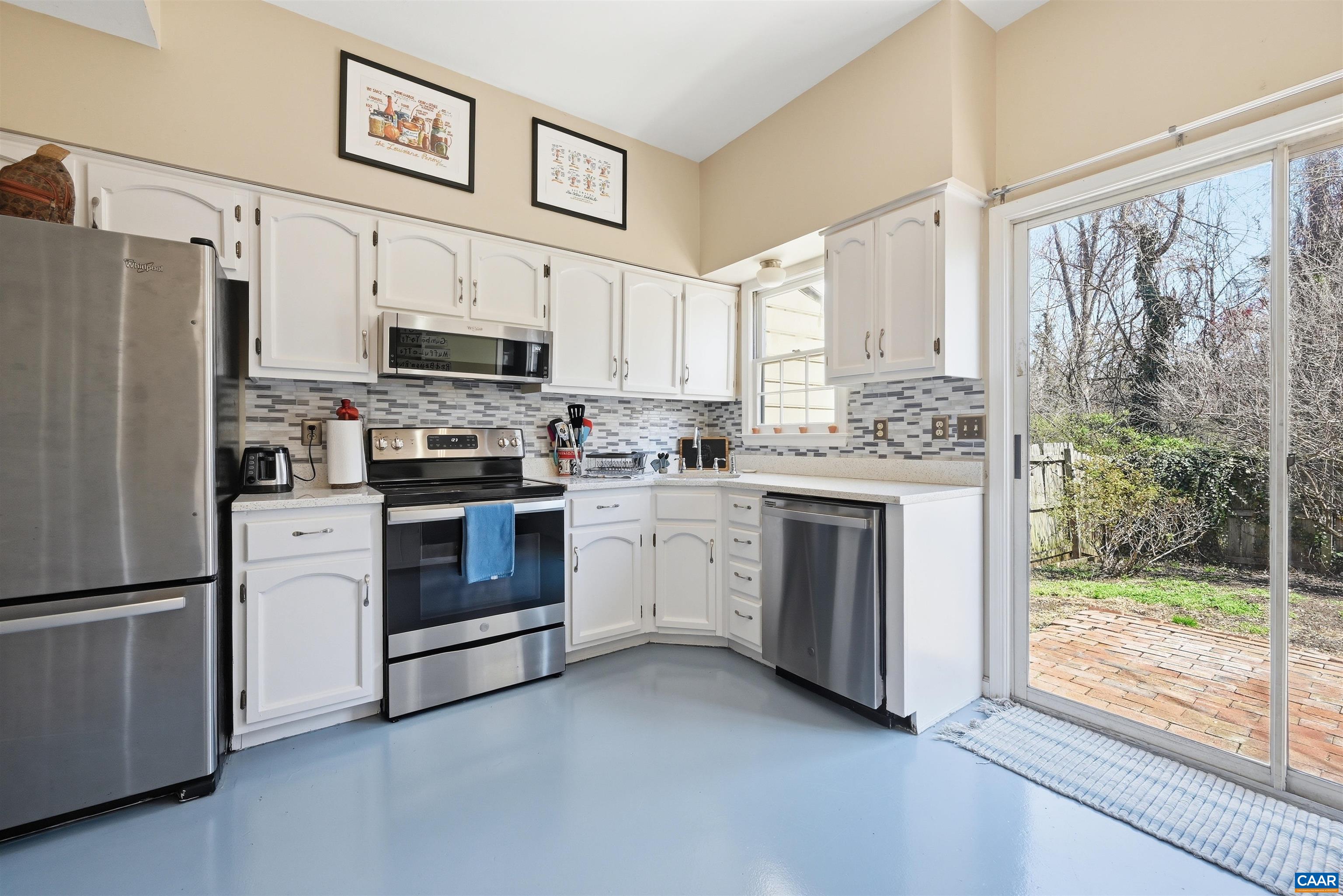 943 HUNTWOOD LN, CHARLOTTESVILLE, Virginia 22901, 3 Bedrooms Bedrooms, ,2 BathroomsBathrooms,Residential,943 HUNTWOOD LN,674552 MLS # 674552 943 HUNTWOOD LN, CHARLOTTESVILLE, Virginia 22901, 3 Bedrooms Bedrooms, ,2 BathroomsBathrooms,Residential,943 HUNTWOOD LN,674552 MLS # 674552