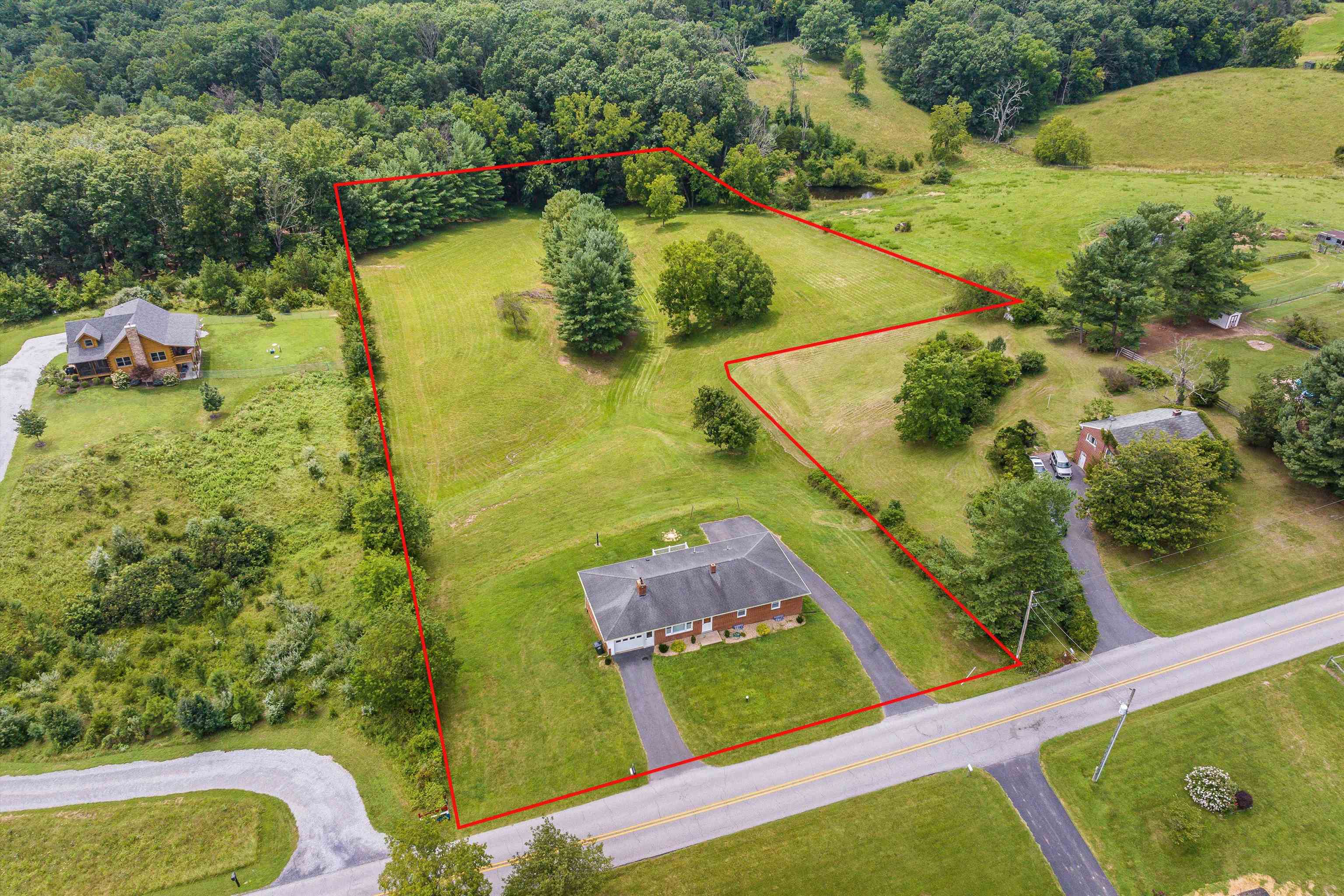 315 BALSLEY RD, STAUNTON, Virginia 24401, 3 Bedrooms Bedrooms, ,2 BathroomsBathrooms,Residential,315 BALSLEY RD,674587 MLS # 674587