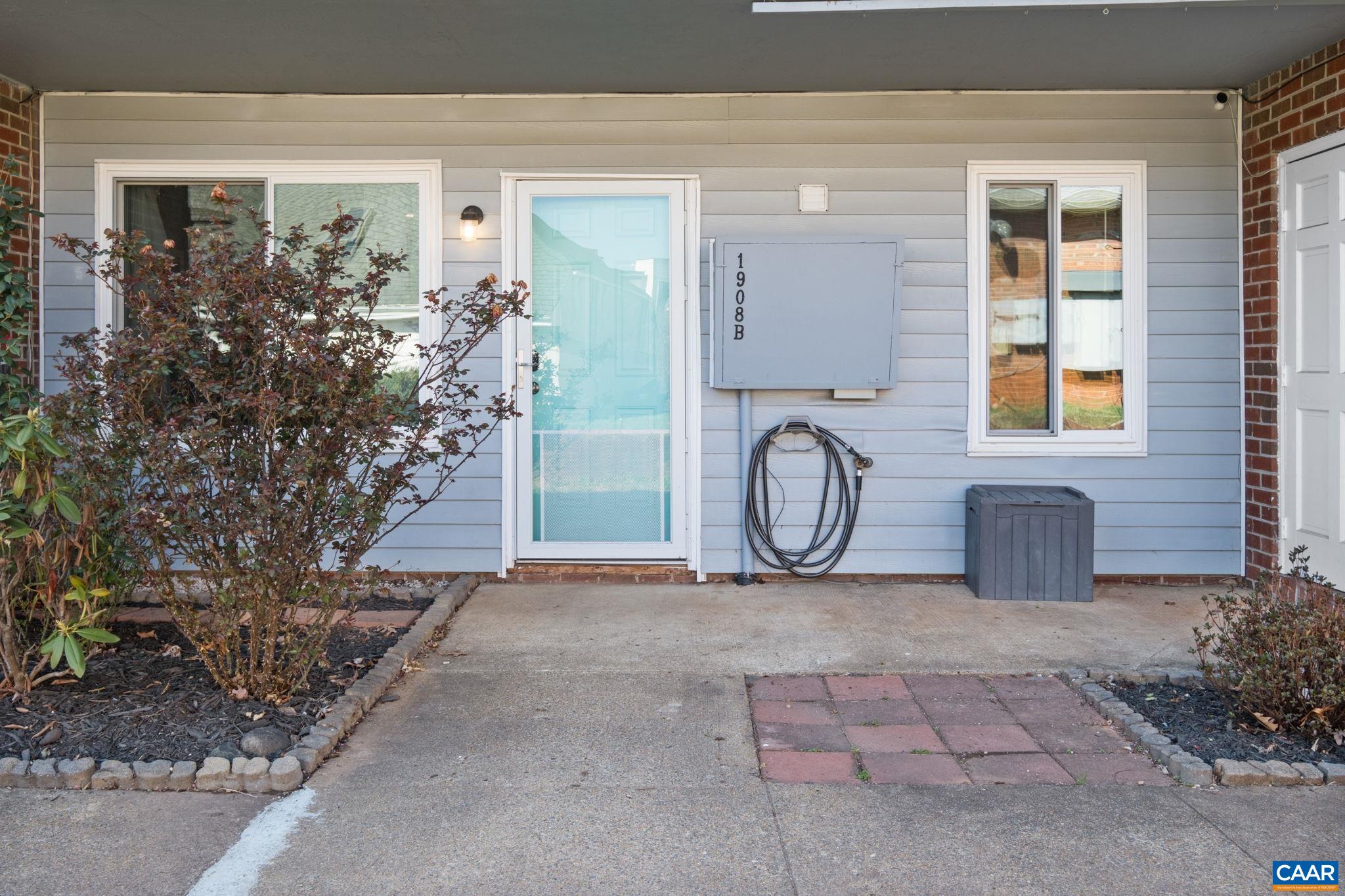 1908 INGLEWOOD DR, CHARLOTTESVILLE, Virginia 22901, 2 Bedrooms Bedrooms, ,2 BathroomsBathrooms,Residential,1908 INGLEWOOD DR,674589 MLS # 674589 1908 INGLEWOOD DR, CHARLOTTESVILLE, Virginia 22901, 2 Bedrooms Bedrooms, ,2 BathroomsBathrooms,Residential,1908 INGLEWOOD DR,674589 MLS # 674589