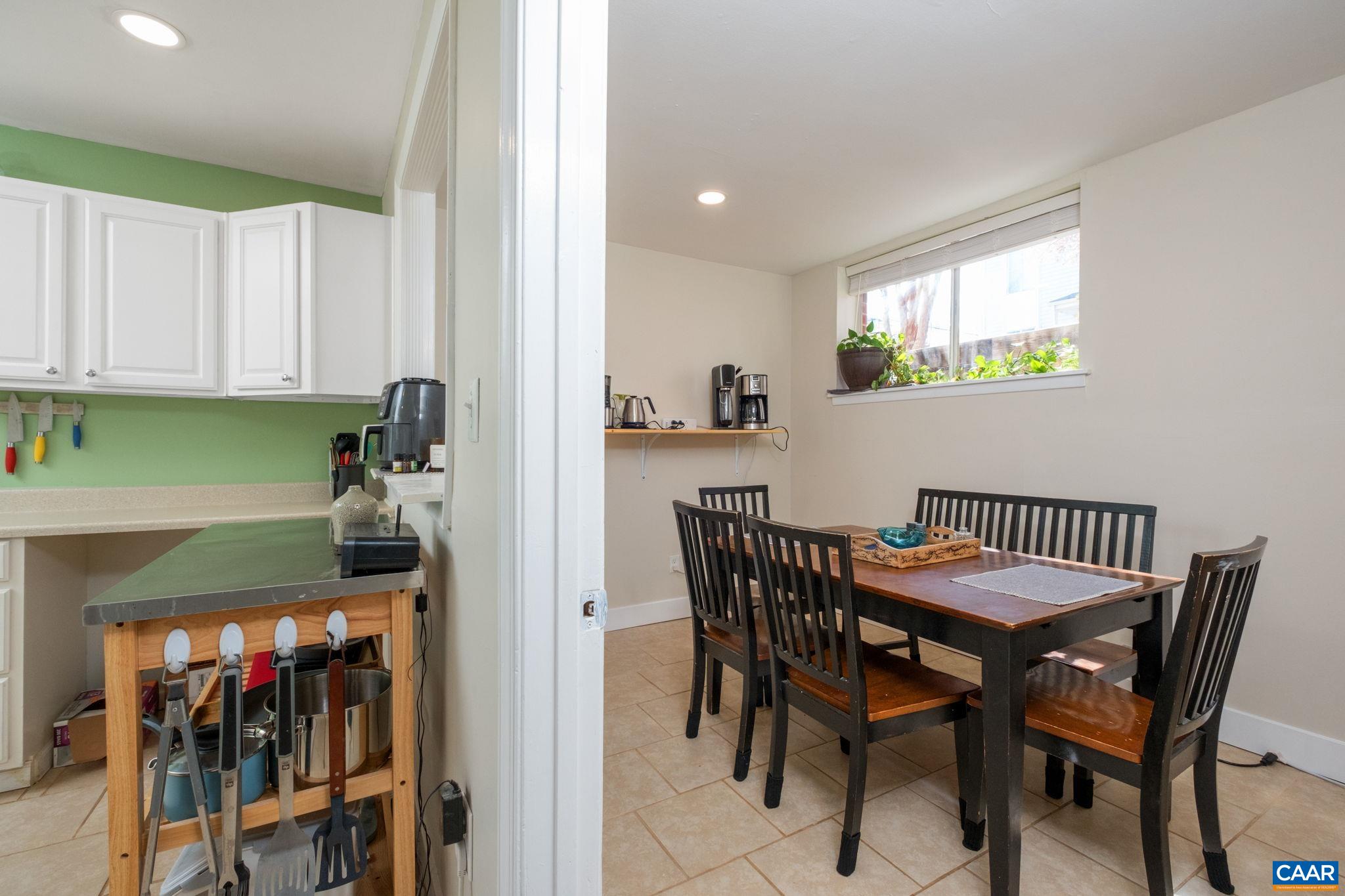 1908 INGLEWOOD DR, CHARLOTTESVILLE, Virginia 22901, 2 Bedrooms Bedrooms, ,2 BathroomsBathrooms,Residential,1908 INGLEWOOD DR,674589 MLS # 674589 1908 INGLEWOOD DR, CHARLOTTESVILLE, Virginia 22901, 2 Bedrooms Bedrooms, ,2 BathroomsBathrooms,Residential,1908 INGLEWOOD DR,674589 MLS # 674589