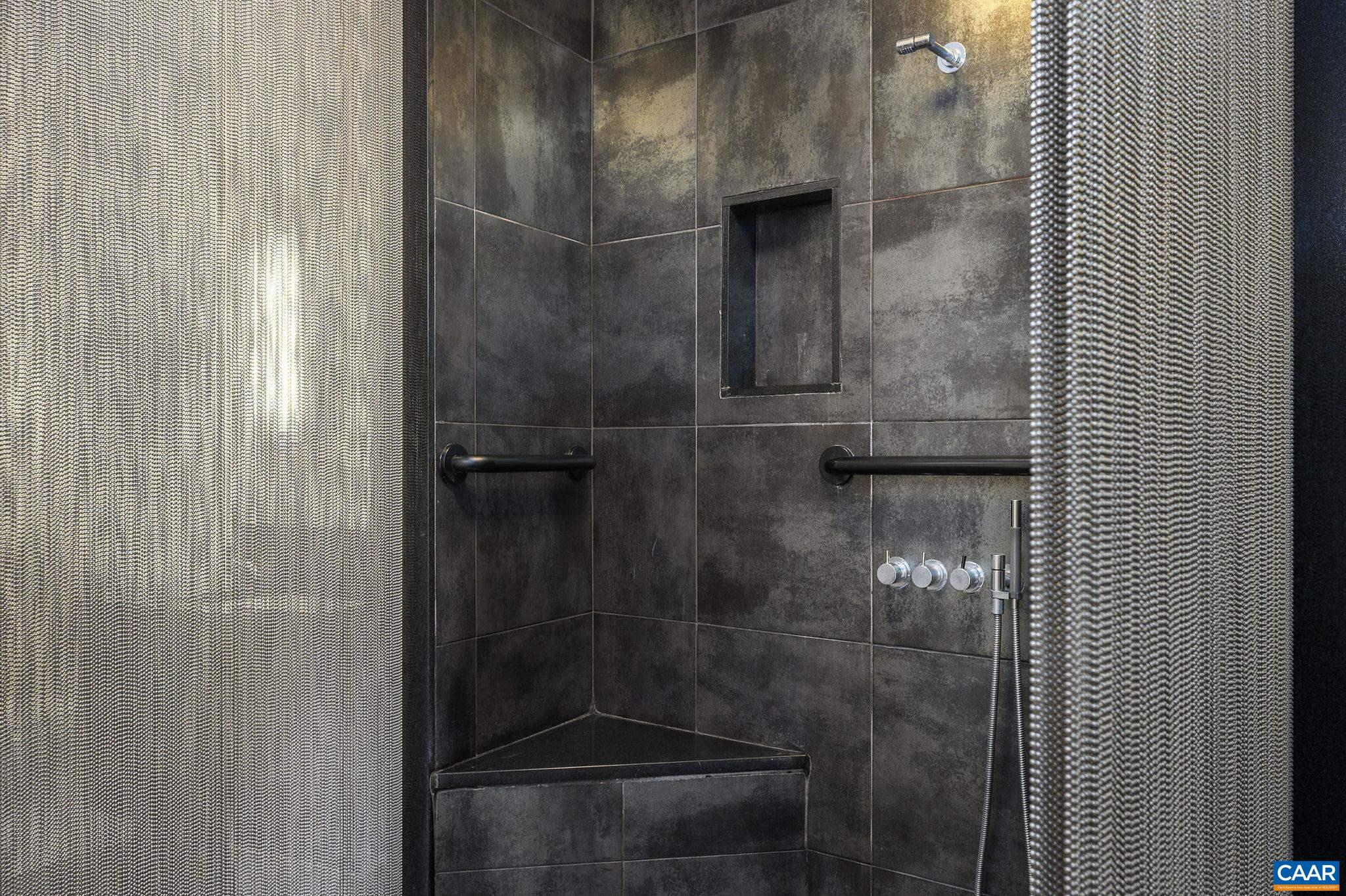 200 GARRETT ST, CHARLOTTESVILLE, Virginia 22902, 1 Bedroom Bedrooms, ,2 BathroomsBathrooms,Residential,The Gleason,200 GARRETT ST,674590 MLS # 674590