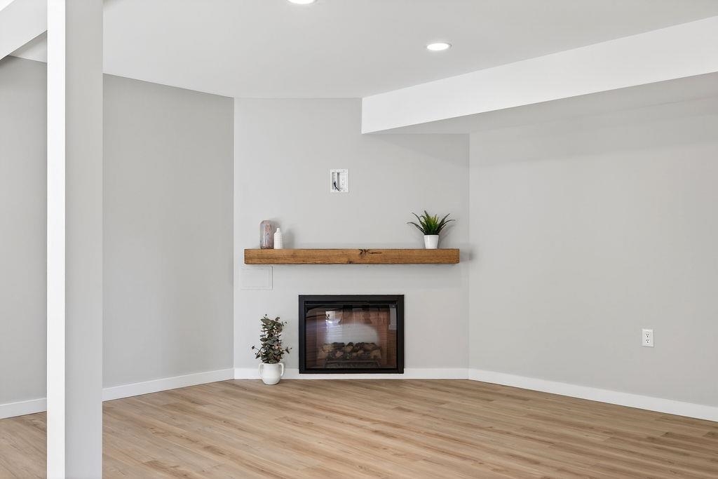 70 WINDSOR DR, FISHERSVILLE, Virginia 22939, 5 Bedrooms Bedrooms, ,3 BathroomsBathrooms,Residential,70 WINDSOR DR,674594 MLS # 674594