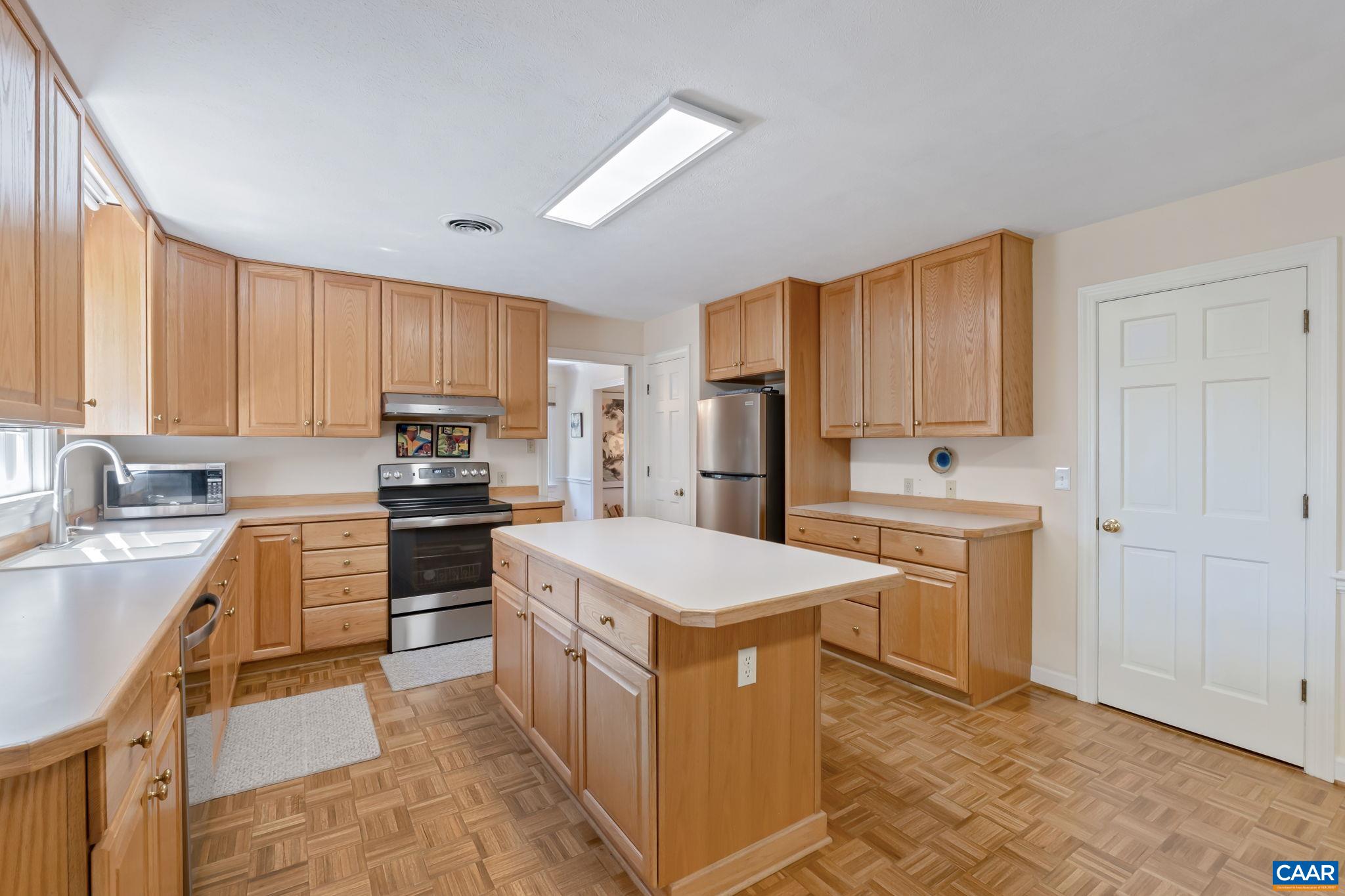 311 GLOUCESTER RD, CHARLOTTESVILLE, Virginia 22901, 5 Bedrooms Bedrooms, ,3 BathroomsBathrooms,Residential,311 GLOUCESTER RD,674598 MLS # 674598