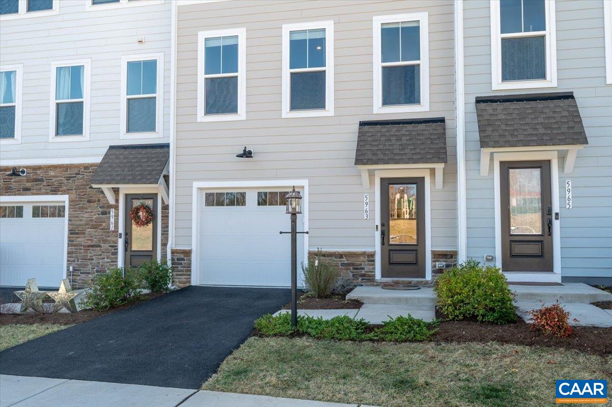 5963 MCCOMB ST, CROZET, Virginia 22932, 4 Bedrooms Bedrooms, ,3 BathroomsBathrooms,Residential,5963 MCCOMB ST,674602 MLS # 674602