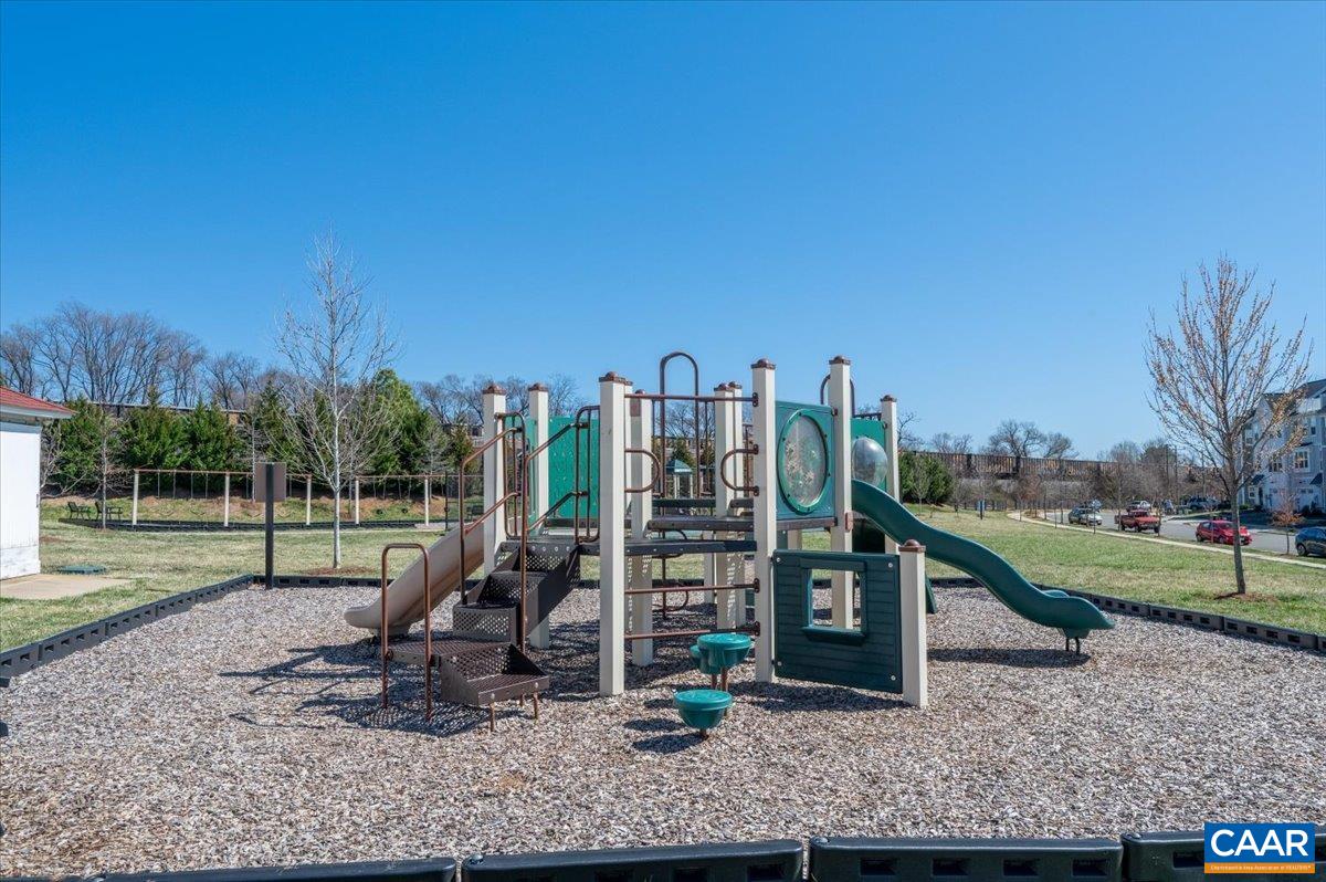 5963 MCCOMB ST, CROZET, Virginia 22932, 4 Bedrooms Bedrooms, ,3 BathroomsBathrooms,Residential,5963 MCCOMB ST,674602 MLS # 674602