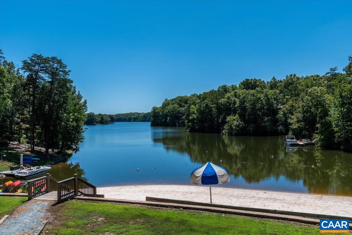 12 BARRETT ST, LAKE MONTICELLO, Virginia 22963, 3 Bedrooms Bedrooms, ,2 BathroomsBathrooms,Residential,12 BARRETT ST,674606 MLS # 674606