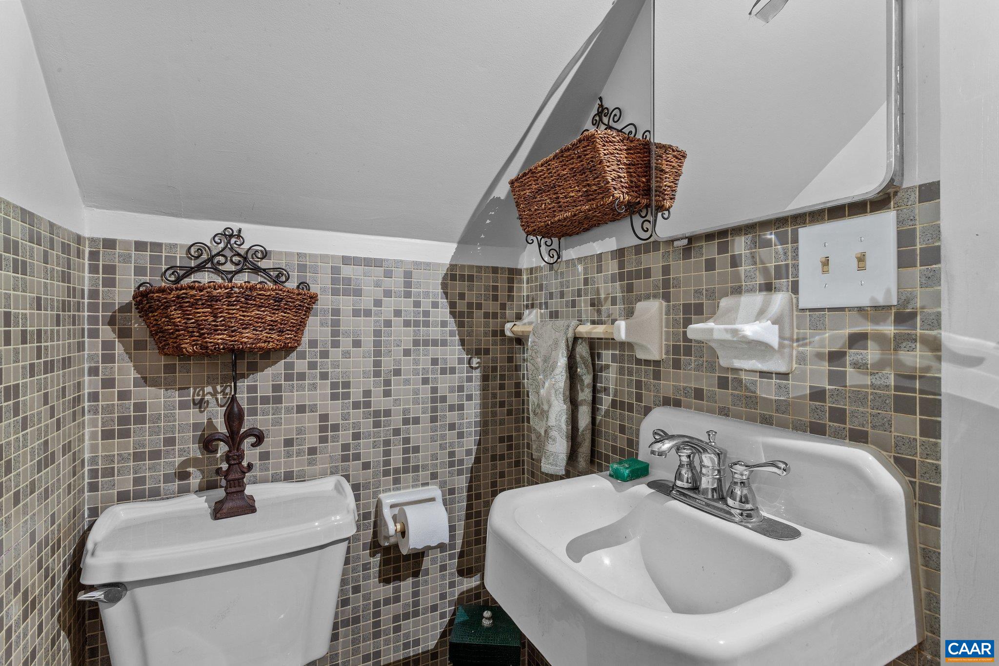 246 THE CROSS RD, SCOTTSVILLE, Virginia 24590, 3 Bedrooms Bedrooms, ,1 BathroomBathrooms,Residential,246 THE CROSS RD,674607 MLS # 674607 246 THE CROSS RD, SCOTTSVILLE, Virginia 24590, 3 Bedrooms Bedrooms, ,1 BathroomBathrooms,Residential,246 THE CROSS RD,674607 MLS # 674607