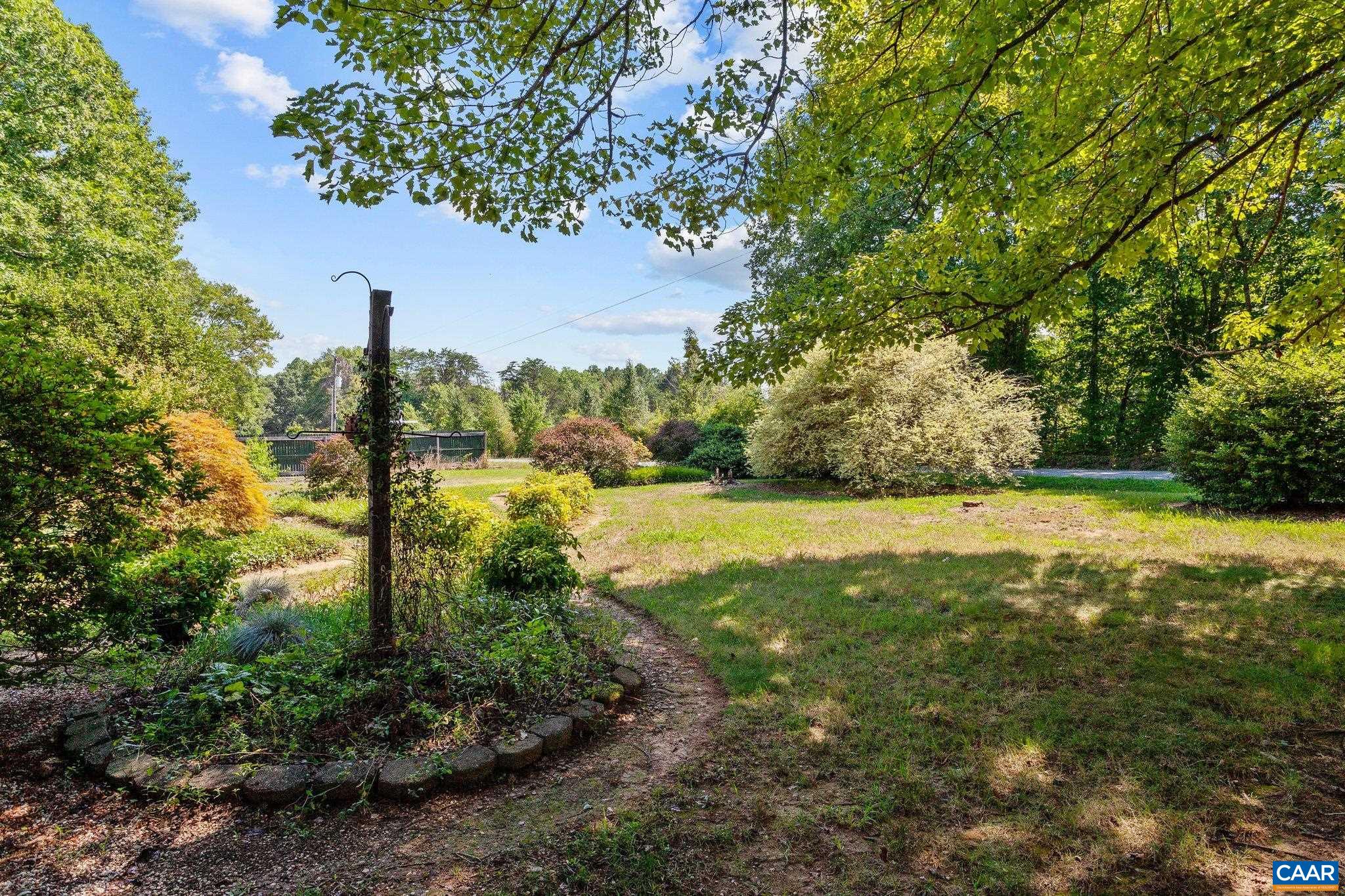 246 THE CROSS RD, SCOTTSVILLE, Virginia 24590, 3 Bedrooms Bedrooms, ,1 BathroomBathrooms,Residential,246 THE CROSS RD,674607 MLS # 674607 246 THE CROSS RD, SCOTTSVILLE, Virginia 24590, 3 Bedrooms Bedrooms, ,1 BathroomBathrooms,Residential,246 THE CROSS RD,674607 MLS # 674607