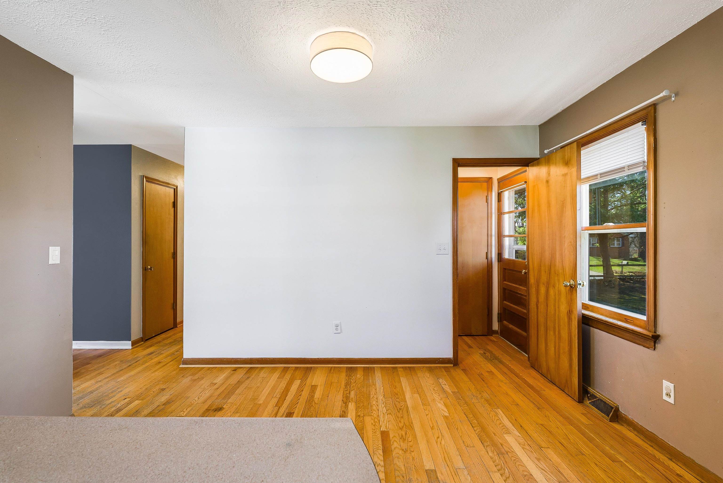 13 RIDGEWOOD DR, VERONA, Virginia 24482, 3 Bedrooms Bedrooms, ,2 BathroomsBathrooms,Residential,13 RIDGEWOOD DR,674608 MLS # 674608 13 RIDGEWOOD DR, VERONA, Virginia 24482, 3 Bedrooms Bedrooms, ,2 BathroomsBathrooms,Residential,13 RIDGEWOOD DR,674608 MLS # 674608