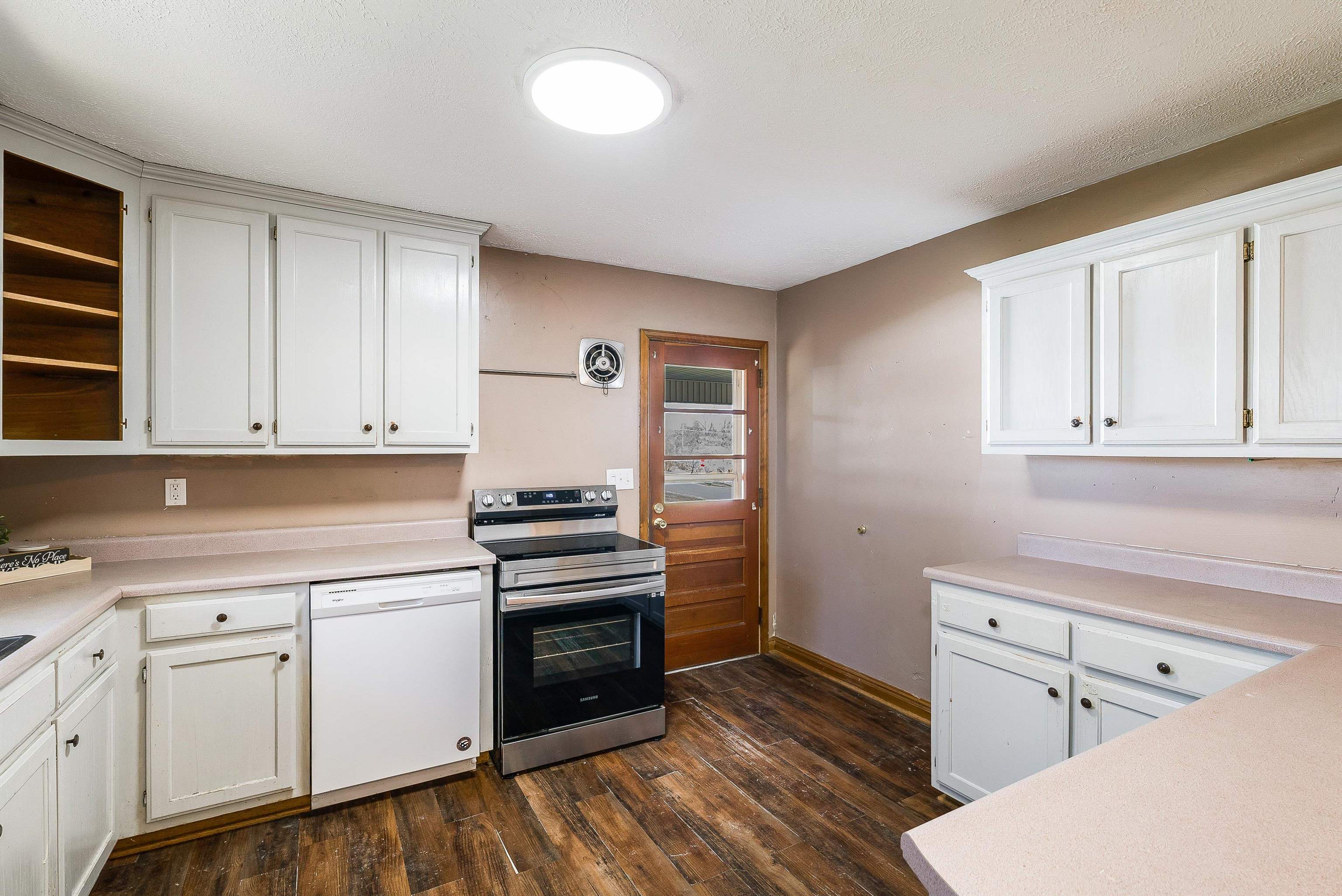 13 RIDGEWOOD DR, VERONA, Virginia 24482, 3 Bedrooms Bedrooms, ,2 BathroomsBathrooms,Residential,13 RIDGEWOOD DR,674608 MLS # 674608 13 RIDGEWOOD DR, VERONA, Virginia 24482, 3 Bedrooms Bedrooms, ,2 BathroomsBathrooms,Residential,13 RIDGEWOOD DR,674608 MLS # 674608