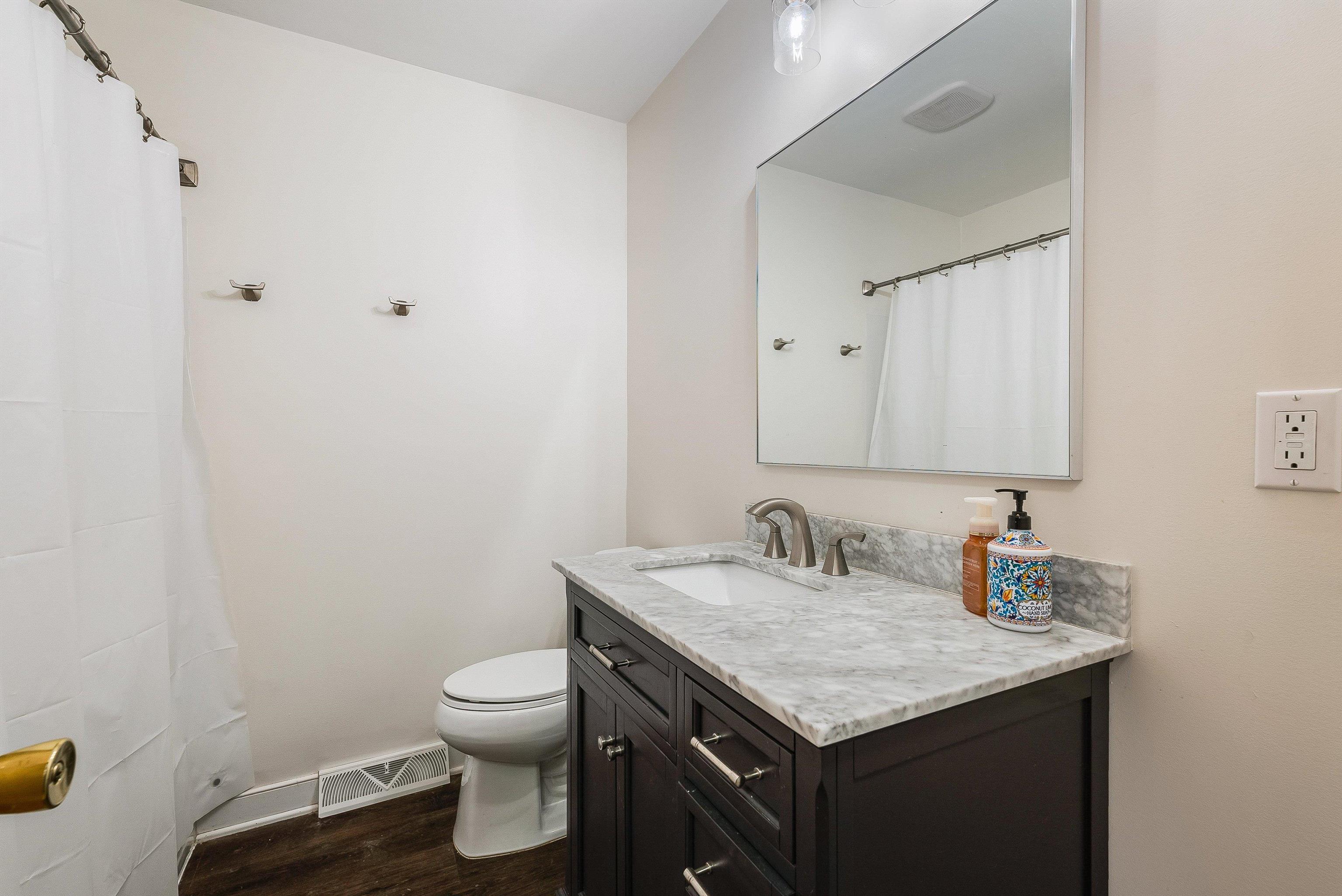 13 RIDGEWOOD DR, VERONA, Virginia 24482, 3 Bedrooms Bedrooms, ,2 BathroomsBathrooms,Residential,13 RIDGEWOOD DR,674608 MLS # 674608 13 RIDGEWOOD DR, VERONA, Virginia 24482, 3 Bedrooms Bedrooms, ,2 BathroomsBathrooms,Residential,13 RIDGEWOOD DR,674608 MLS # 674608