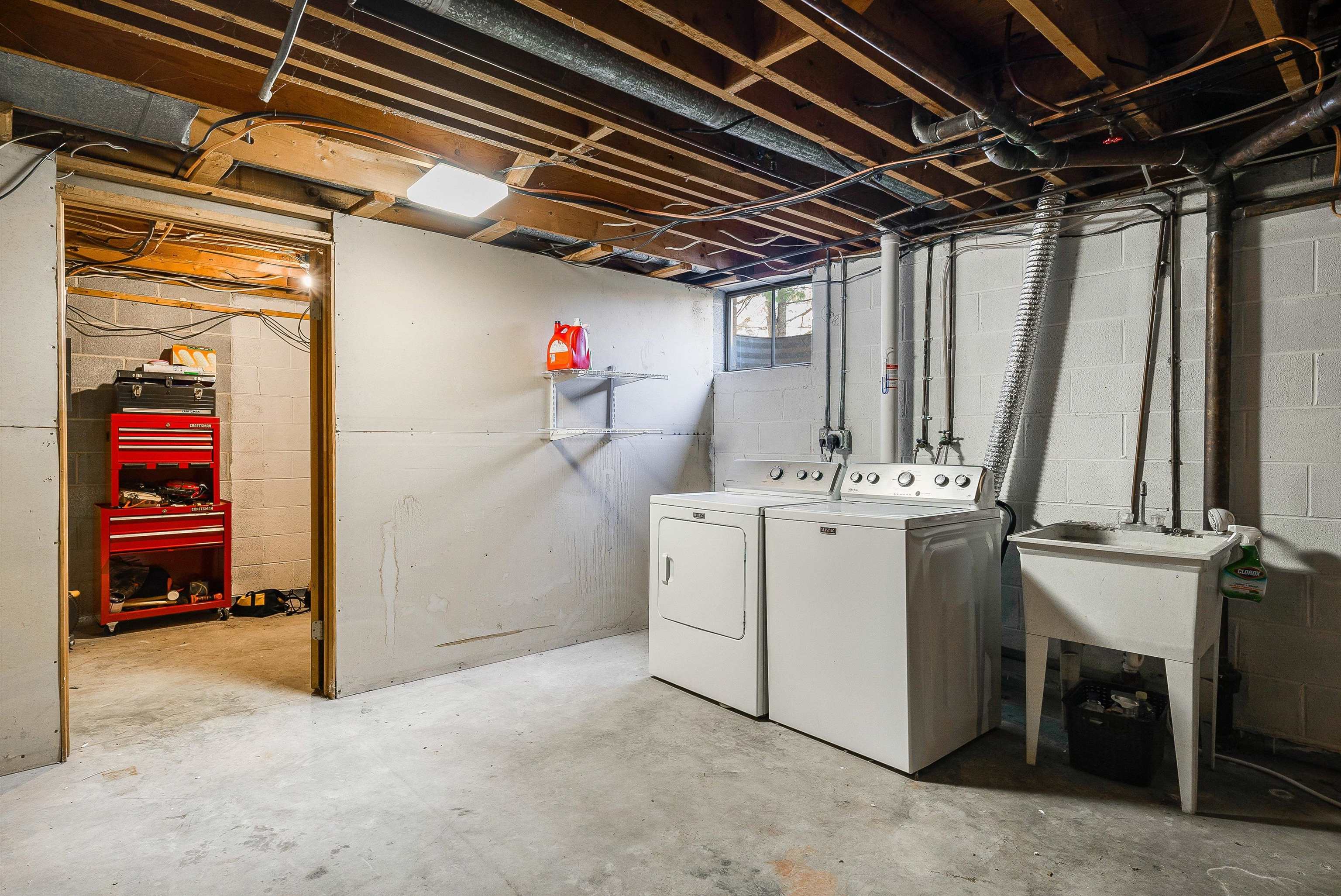 13 RIDGEWOOD DR, VERONA, Virginia 24482, 3 Bedrooms Bedrooms, ,2 BathroomsBathrooms,Residential,13 RIDGEWOOD DR,674608 MLS # 674608 13 RIDGEWOOD DR, VERONA, Virginia 24482, 3 Bedrooms Bedrooms, ,2 BathroomsBathrooms,Residential,13 RIDGEWOOD DR,674608 MLS # 674608