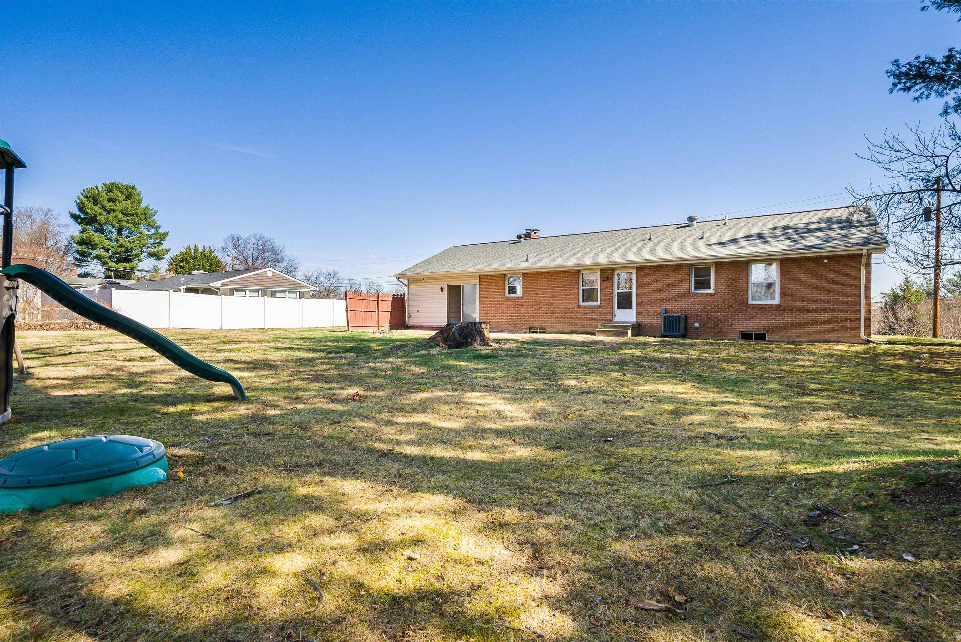 13 RIDGEWOOD DR, VERONA, Virginia 24482, 3 Bedrooms Bedrooms, ,2 BathroomsBathrooms,Residential,13 RIDGEWOOD DR,674608 MLS # 674608 13 RIDGEWOOD DR, VERONA, Virginia 24482, 3 Bedrooms Bedrooms, ,2 BathroomsBathrooms,Residential,13 RIDGEWOOD DR,674608 MLS # 674608