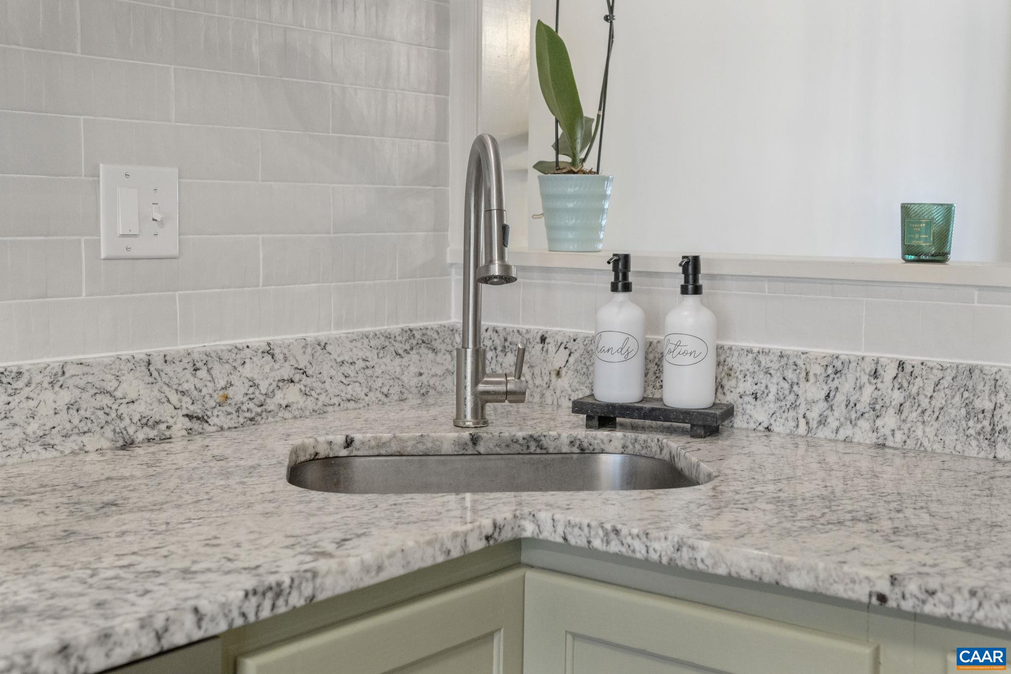 3278 GATEWAY CIR, CHARLOTTESVILLE, Virginia 22911, 3 Bedrooms Bedrooms, ,2 BathroomsBathrooms,Residential,3278 GATEWAY CIR,674609 MLS # 674609 3278 GATEWAY CIR, CHARLOTTESVILLE, Virginia 22911, 3 Bedrooms Bedrooms, ,2 BathroomsBathrooms,Residential,3278 GATEWAY CIR,674609 MLS # 674609