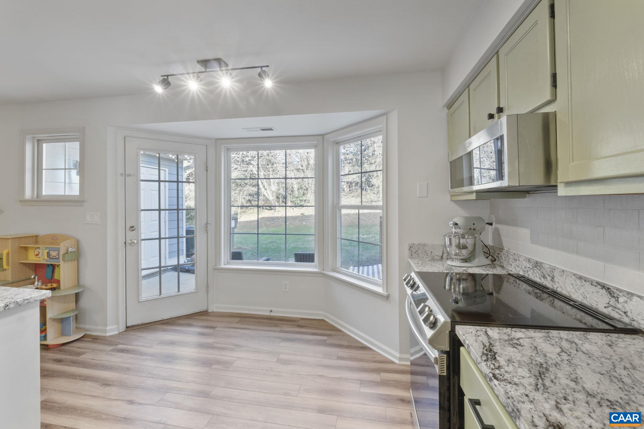 3278 GATEWAY CIR, CHARLOTTESVILLE, Virginia 22911, 3 Bedrooms Bedrooms, ,2 BathroomsBathrooms,Residential,3278 GATEWAY CIR,674609 MLS # 674609 3278 GATEWAY CIR, CHARLOTTESVILLE, Virginia 22911, 3 Bedrooms Bedrooms, ,2 BathroomsBathrooms,Residential,3278 GATEWAY CIR,674609 MLS # 674609