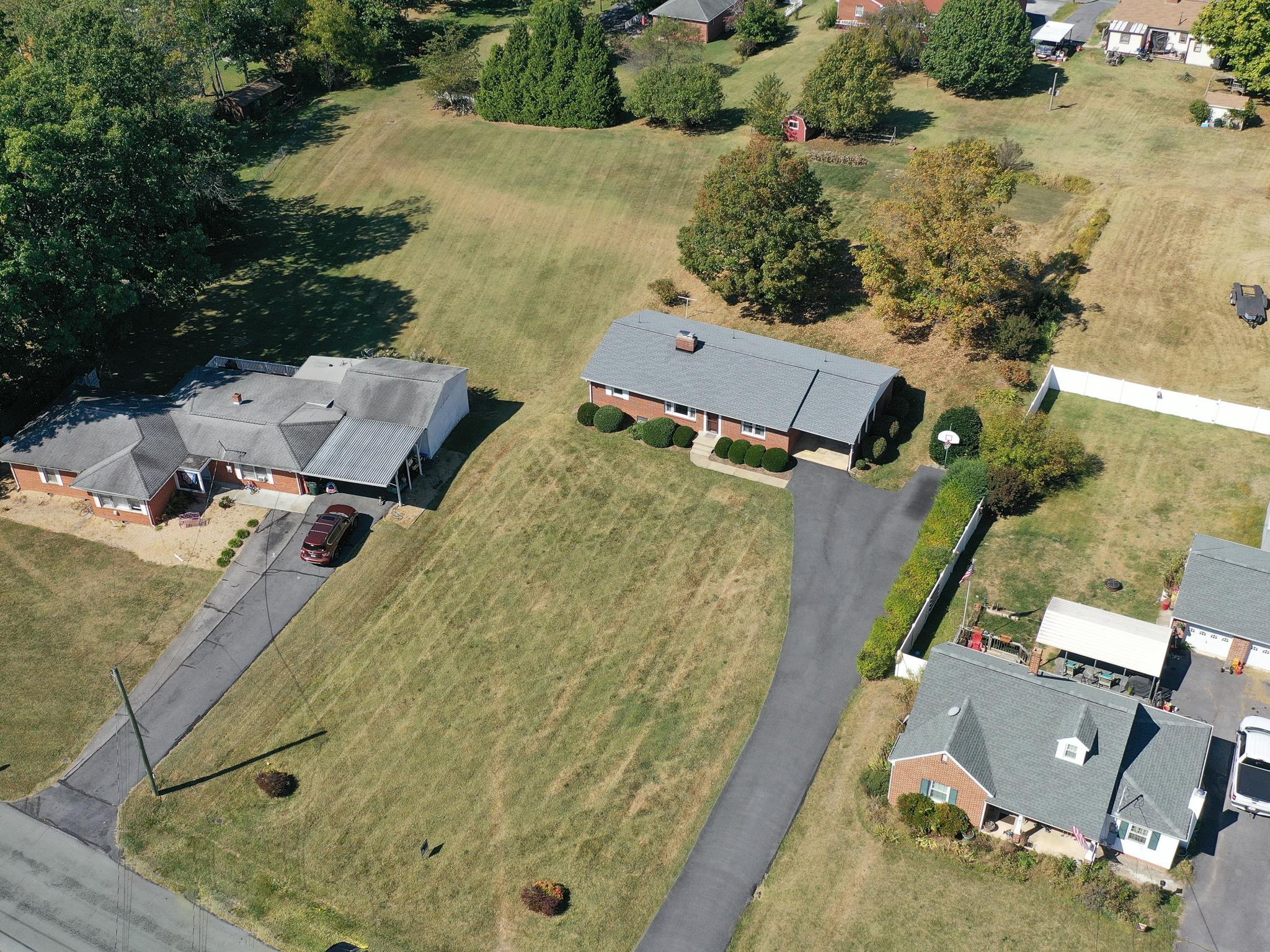 47 GISH LN, STAUNTON, Virginia 24401, 3 Bedrooms Bedrooms, ,1 BathroomBathrooms,Residential,47 GISH LN,674615 MLS # 674615 47 GISH LN, STAUNTON, Virginia 24401, 3 Bedrooms Bedrooms, ,1 BathroomBathrooms,Residential,47 GISH LN,674615 MLS # 674615