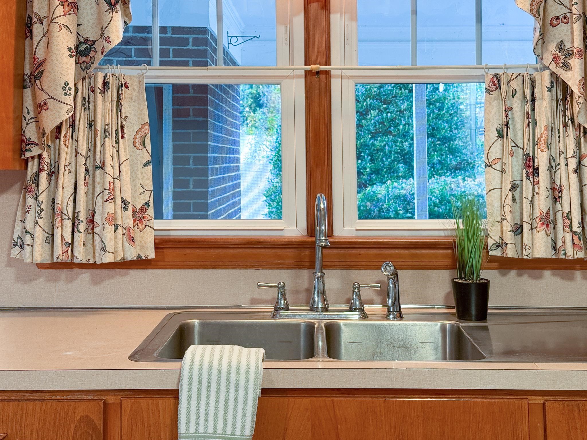 47 GISH LN, STAUNTON, Virginia 24401, 3 Bedrooms Bedrooms, ,1 BathroomBathrooms,Residential,47 GISH LN,674615 MLS # 674615 47 GISH LN, STAUNTON, Virginia 24401, 3 Bedrooms Bedrooms, ,1 BathroomBathrooms,Residential,47 GISH LN,674615 MLS # 674615