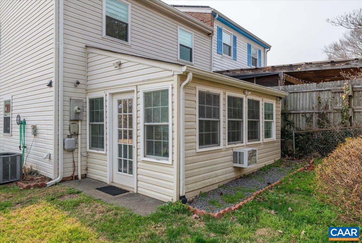 623 BAILEY RD, CHARLOTTESVILLE, Virginia 22903, 3 Bedrooms Bedrooms, ,1 BathroomBathrooms,Residential,623 BAILEY RD,674616 MLS # 674616 623 BAILEY RD, CHARLOTTESVILLE, Virginia 22903, 3 Bedrooms Bedrooms, ,1 BathroomBathrooms,Residential,623 BAILEY RD,674616 MLS # 674616